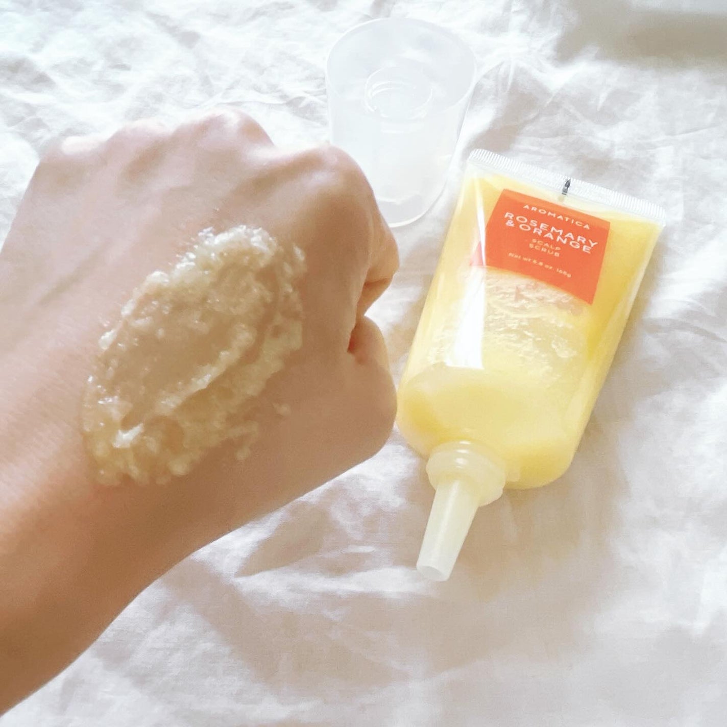 ローズマリー&オレンジ スカルプスクラブ/AROMATICA/ヘッドスクラブを使ったクチコミ(3枚目)