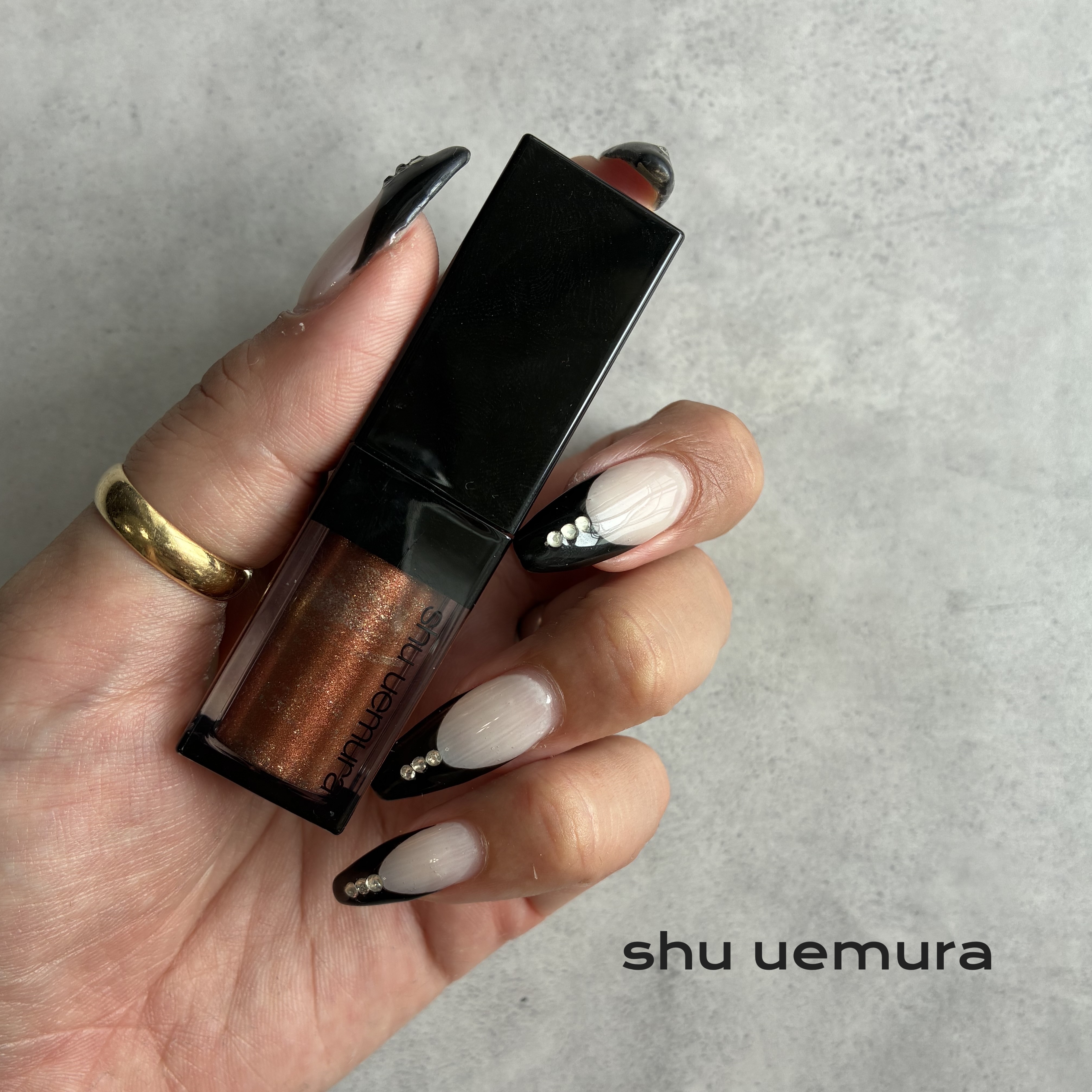 アイ フォイル/shu uemura/リキッドアイシャドウを使ったクチコミ（1枚目）
