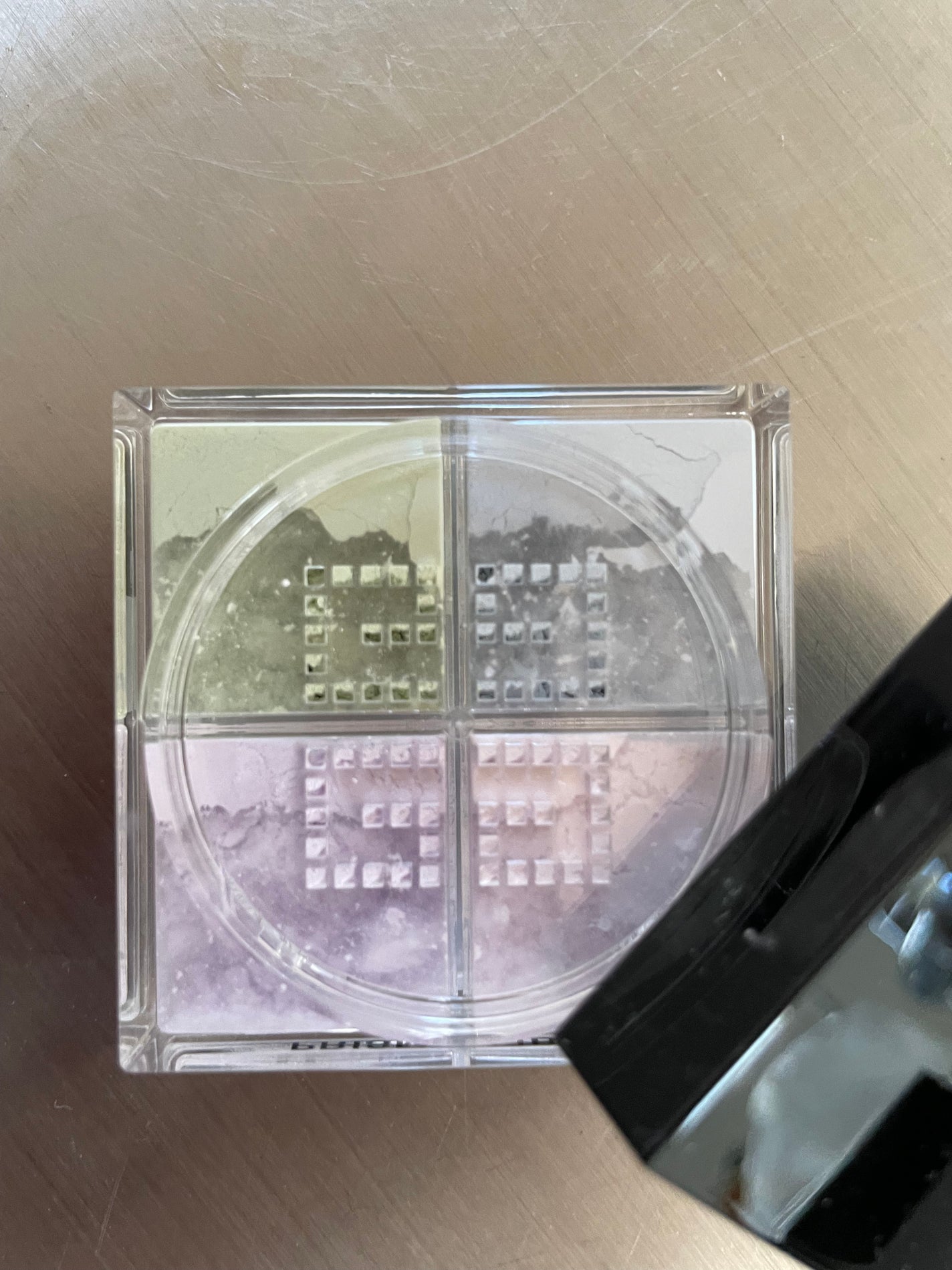 プリズム・リーブル/GIVENCHY/ルースパウダーを使ったクチコミ(1枚目)