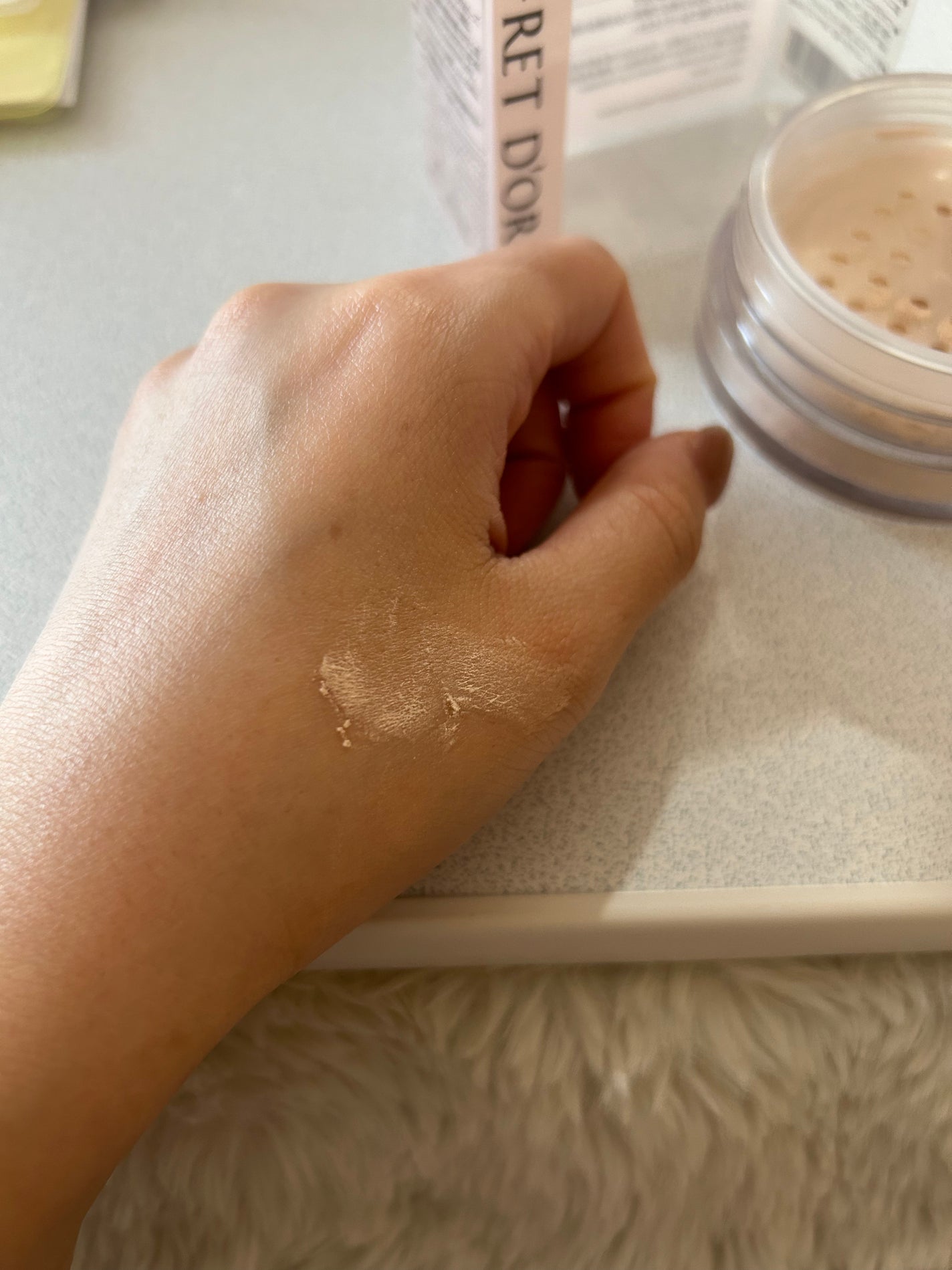 ルーセントフィニッシュパウダー ミニa/コフレドール/ルースパウダーを使ったクチコミ(3枚目)