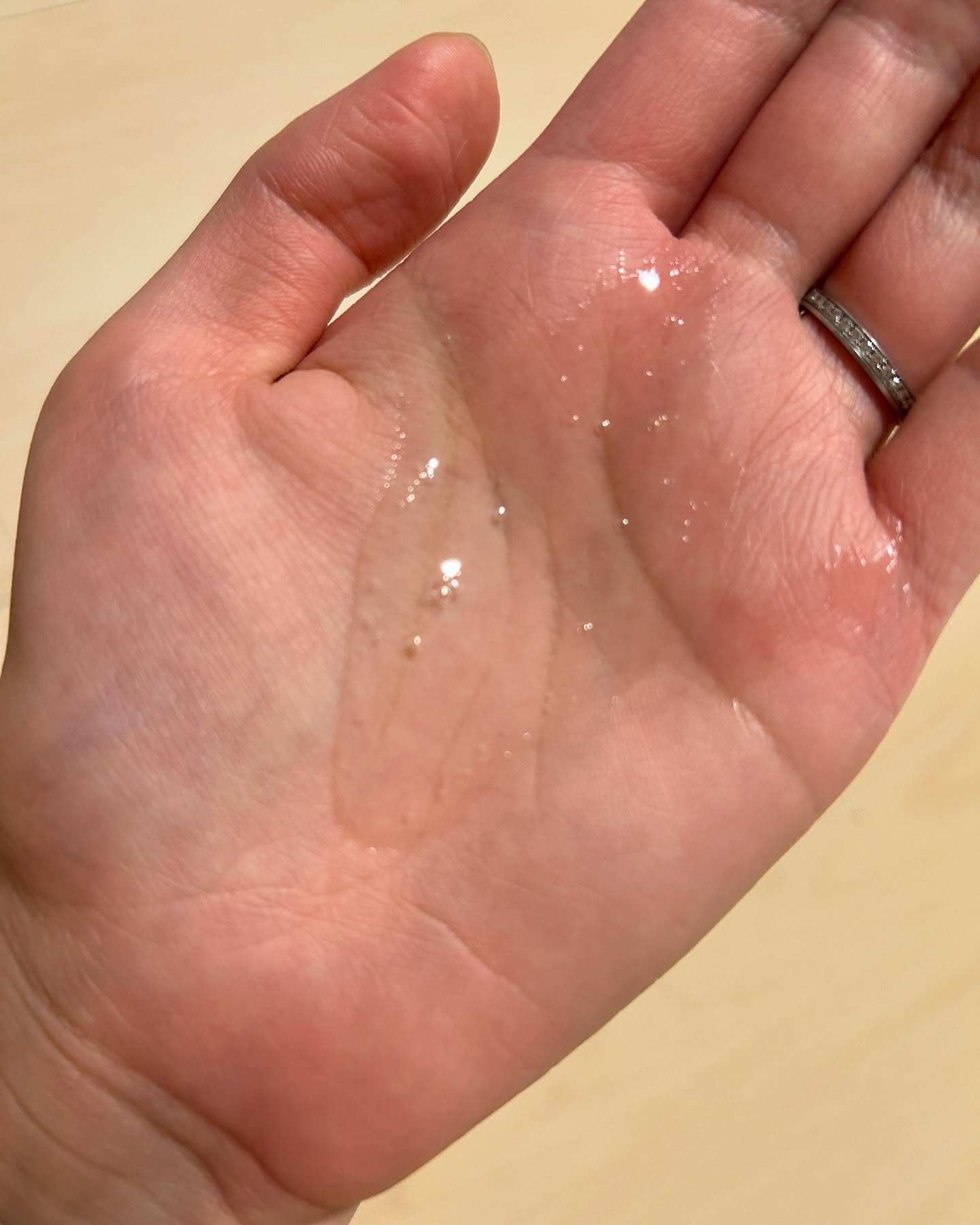 ウルリス ミッキー　ミニー　ピンクミー　ヘアオイル/ululis/ヘアオイルを使ったクチコミ（2枚目）