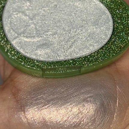 フィー グリッツストーンハイライター/fwee/パウダーハイライトを使ったクチコミ(4枚目)