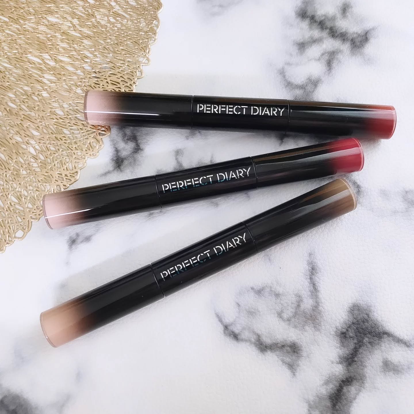 マルチスティック ハイライト ＆ チーク/PERFECT DIARY/リキッドチークを使ったクチコミ（2枚目）