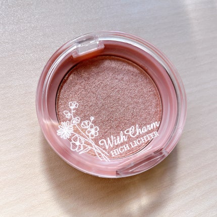 &. WithCharm レア感覚ハイライター/DAISO/クリームハイライトを使ったクチコミ(4枚目)