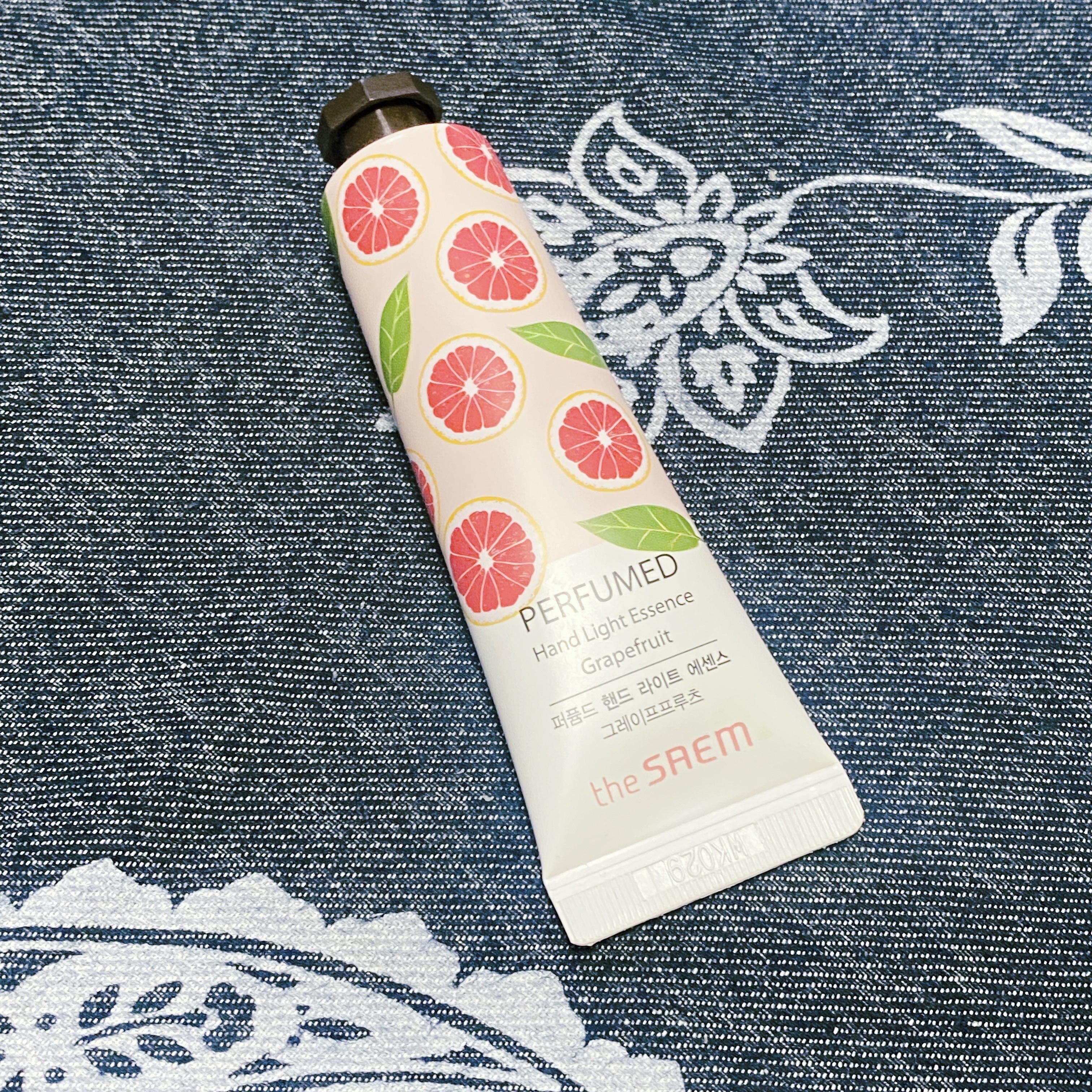 パフュームド ハンド ライトエッセンス/the SAEM/ハンドクリームを使ったクチコミ（2枚目）