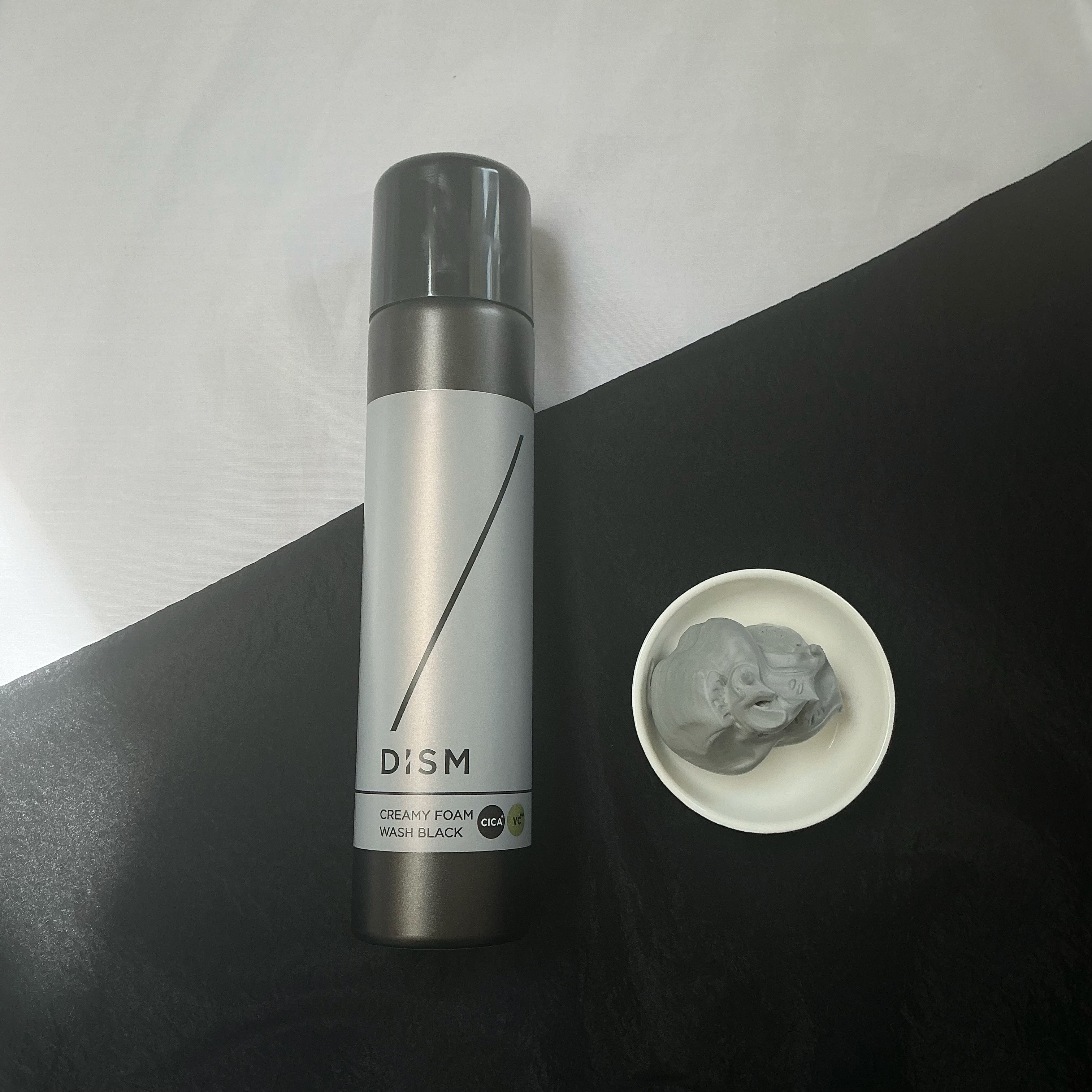 ディズム クリーミーフォームウォッシュ ブラック/DISM/泡洗顔を使ったクチコミ（1枚目）