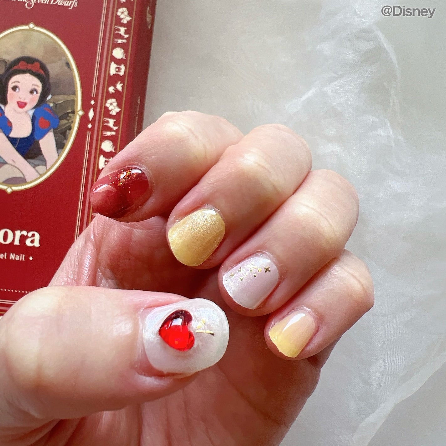 ハンド&ペディキュアセット Disney collection/ohora/ネイルシールを使ったクチコミ(3枚目)