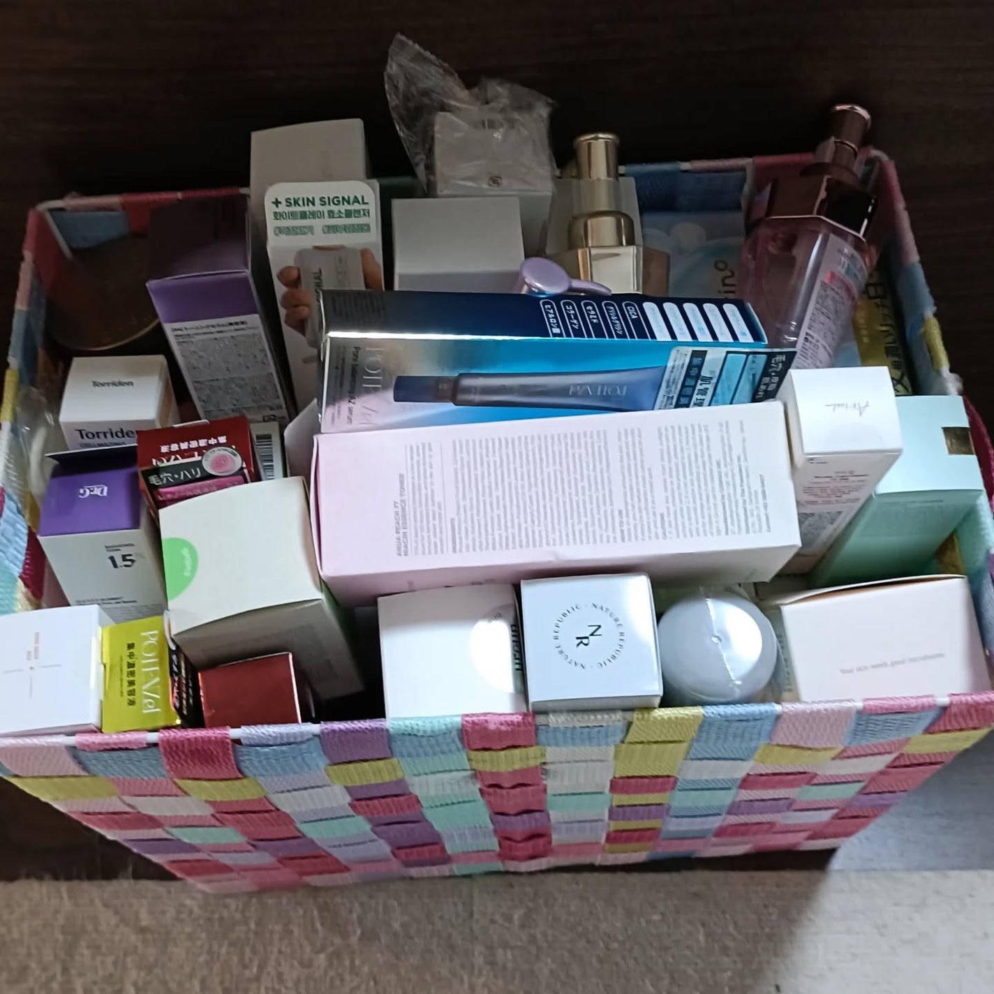 くろねこ😸フォロバします on LIPS 「GWなのでコスメ整理中…増えた???#コスメ断捨離..」(1枚目)