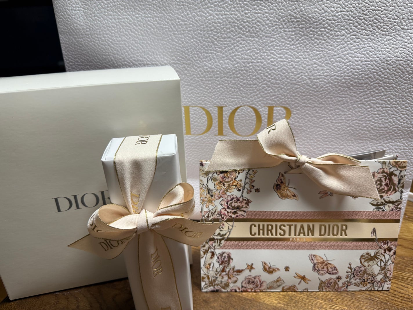 ミス ディオール オードゥ パルファン ミニ ミス<リフィル>/Dior/香水(レディース)を使ったクチコミ(2枚目)
