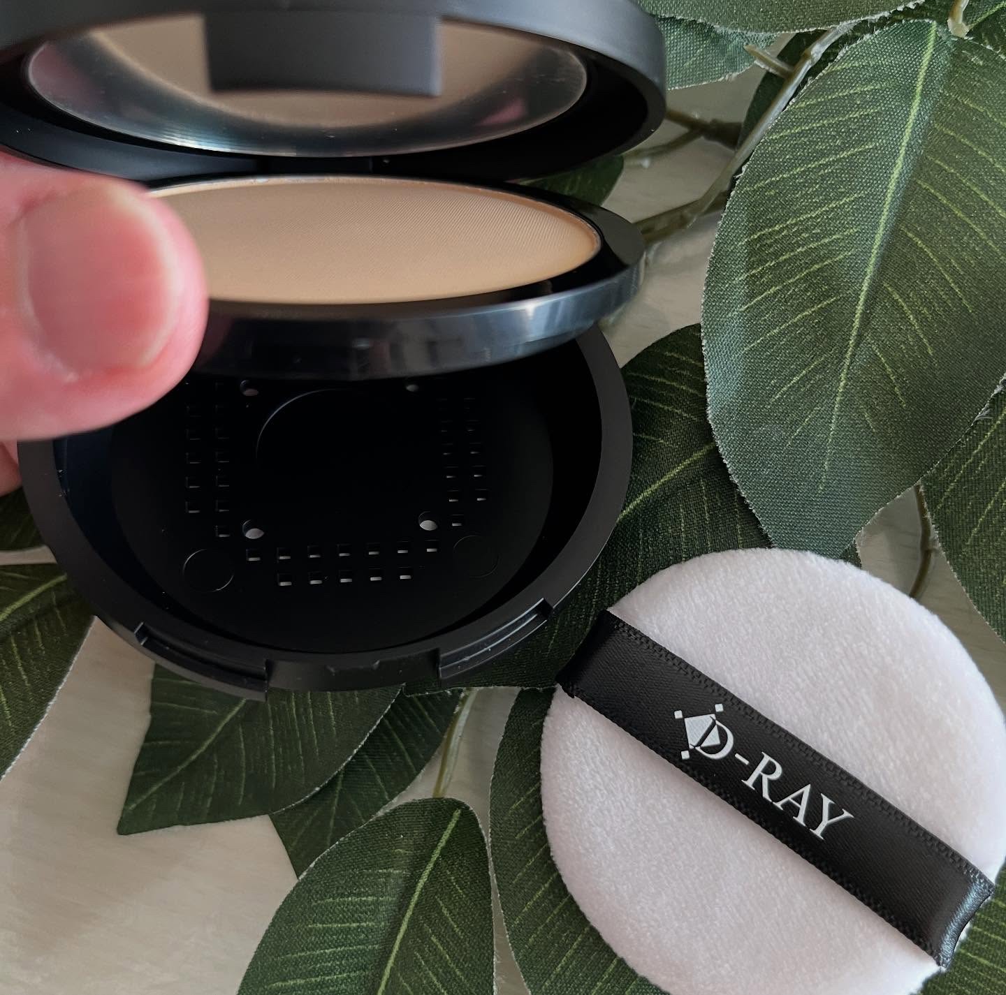 ミネラルファンデーション/D-RAY/パウダーファンデーションを使ったクチコミ（2枚目）