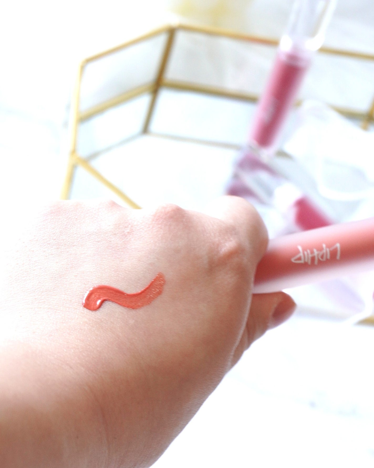 リップヒップグロッシーリップティント/LIPHIP(リップヒップ)/口紅を使ったクチコミ(4枚目)