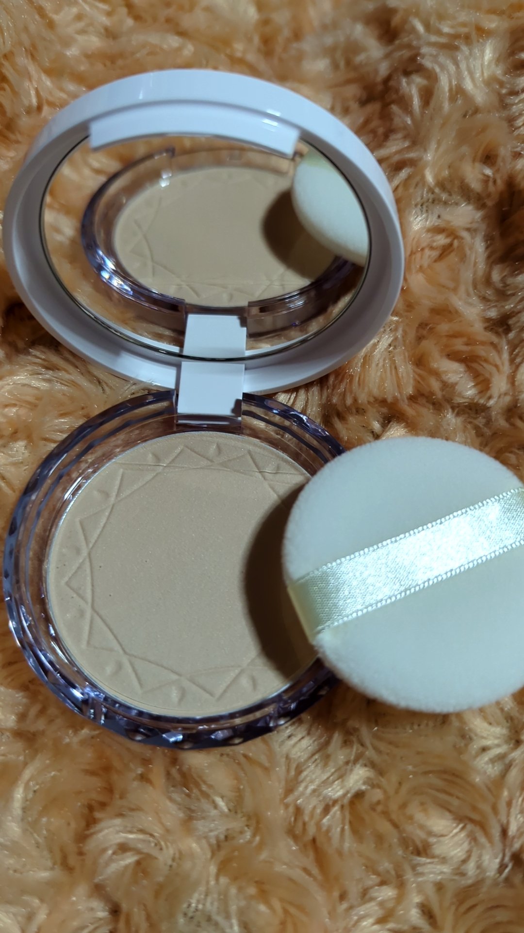 UVクリアフェイスパウダー 01 ライト/CEZANNE/プレストパウダーを使ったクチコミ（2枚目）