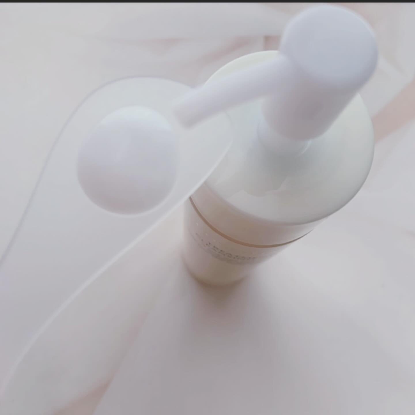 トリートメント クレンジング ミルク/COVERMARK/ミルククレンジングを使ったクチコミ（2枚目）