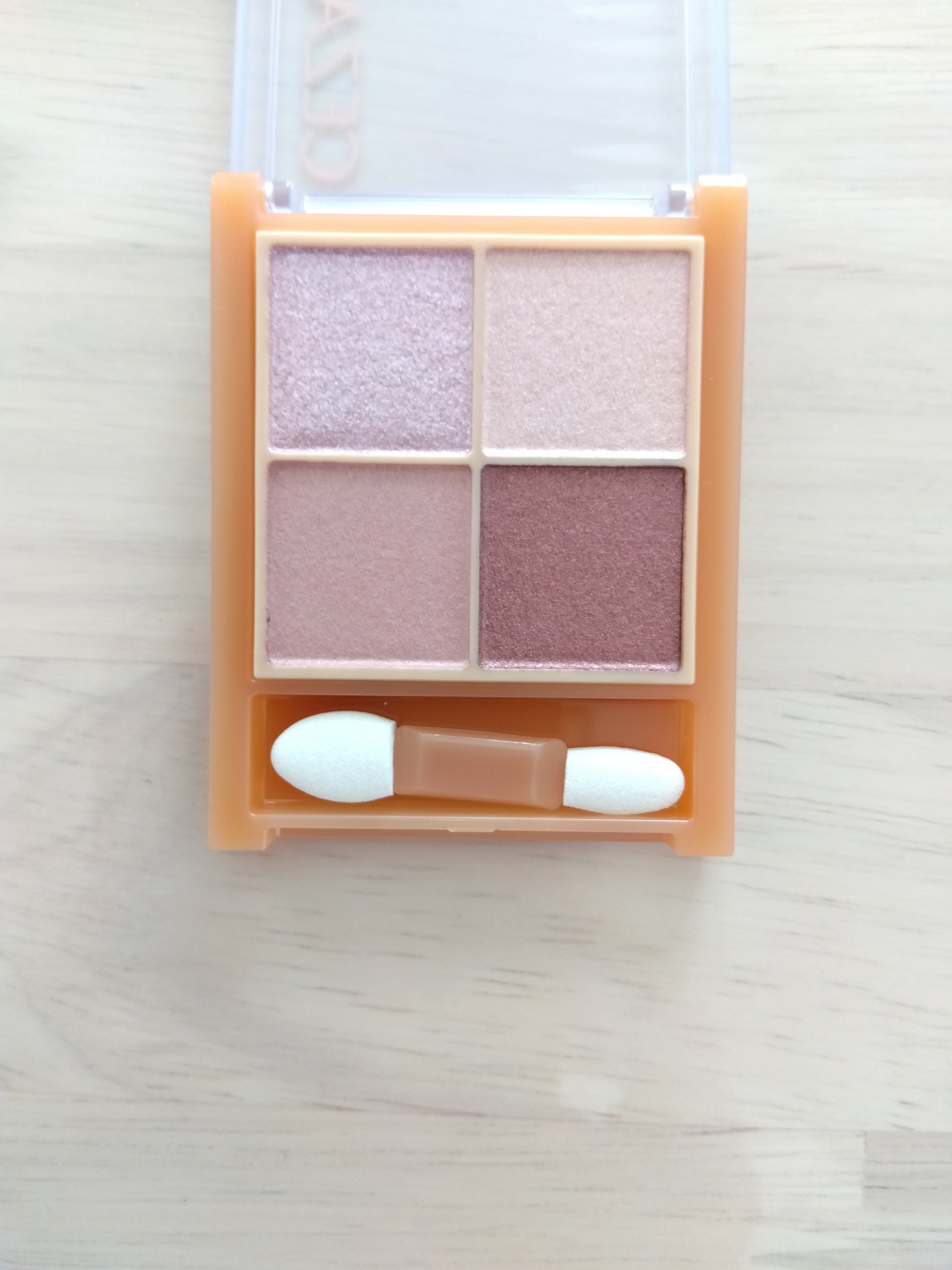 ベージュトーンアイシャドウ/CEZANNE/アイシャドウパレットを使ったクチコミ（3枚目）