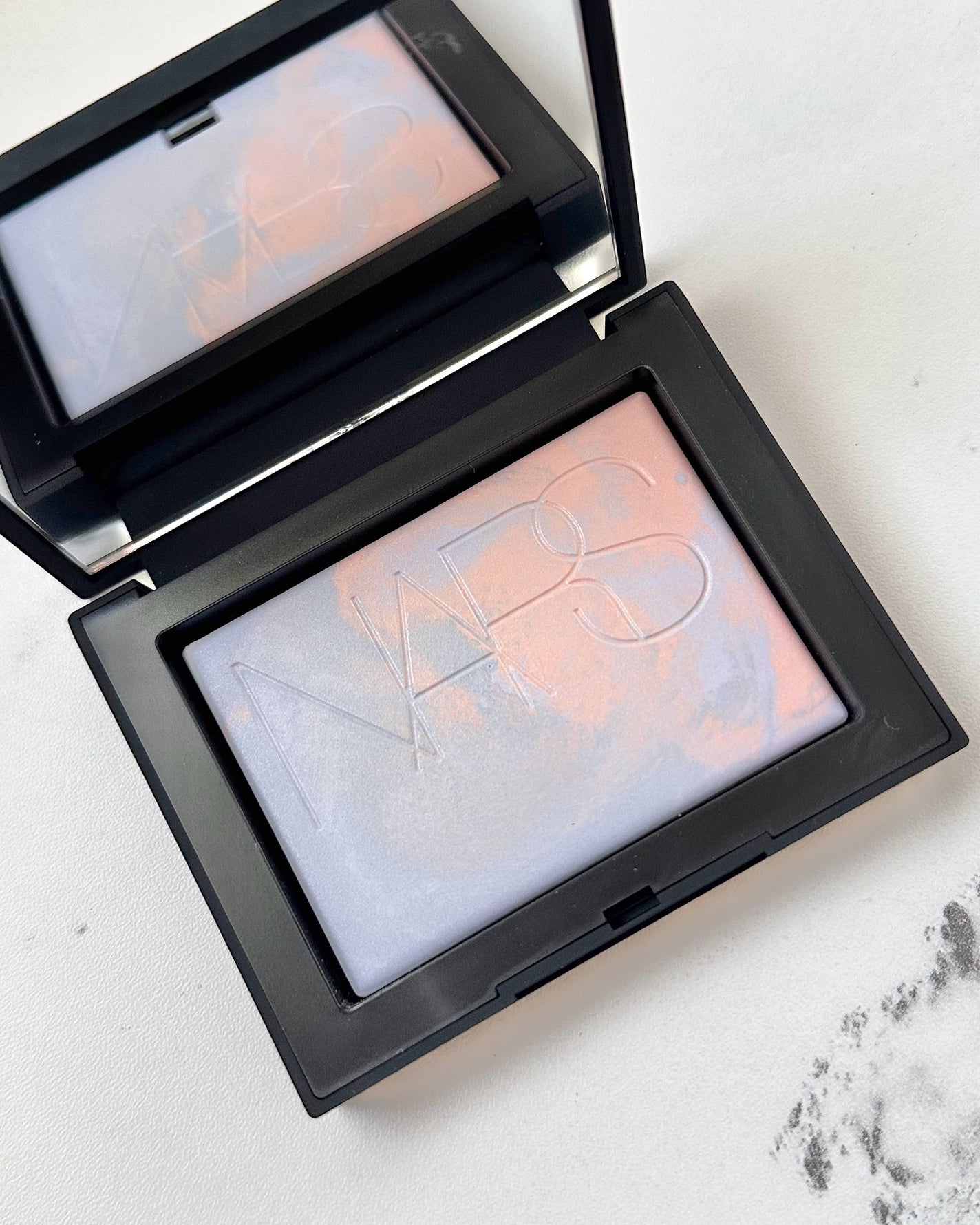 ライトリフレクティング プリズマティックパウダー/NARS/プレストパウダーを使ったクチコミ(1枚目)