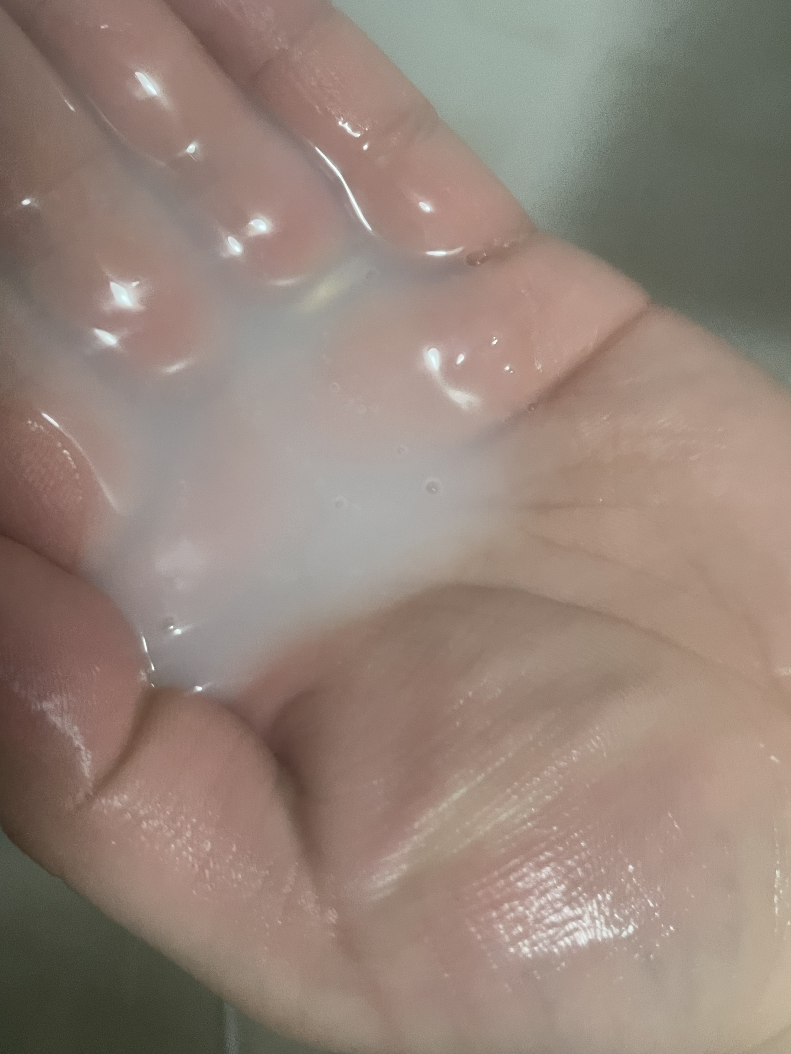 ナイトコラーゲンシャンプーミッドナイトフォレスト/treecell/市販シャンプーを使ったクチコミ（3枚目）