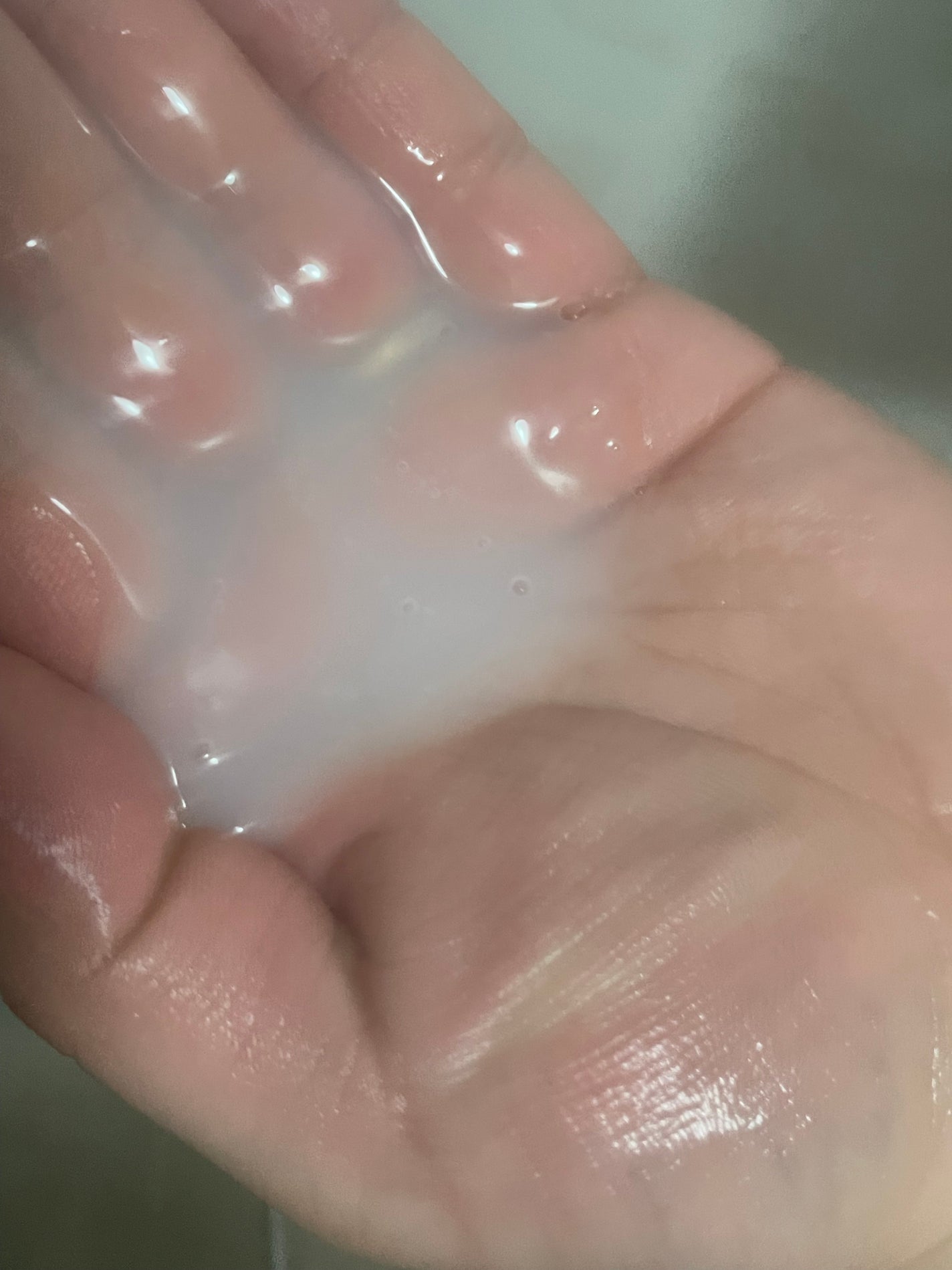 ナイトコラーゲンシャンプーミッドナイトフォレスト/treecell/市販シャンプーを使ったクチコミ(3枚目)