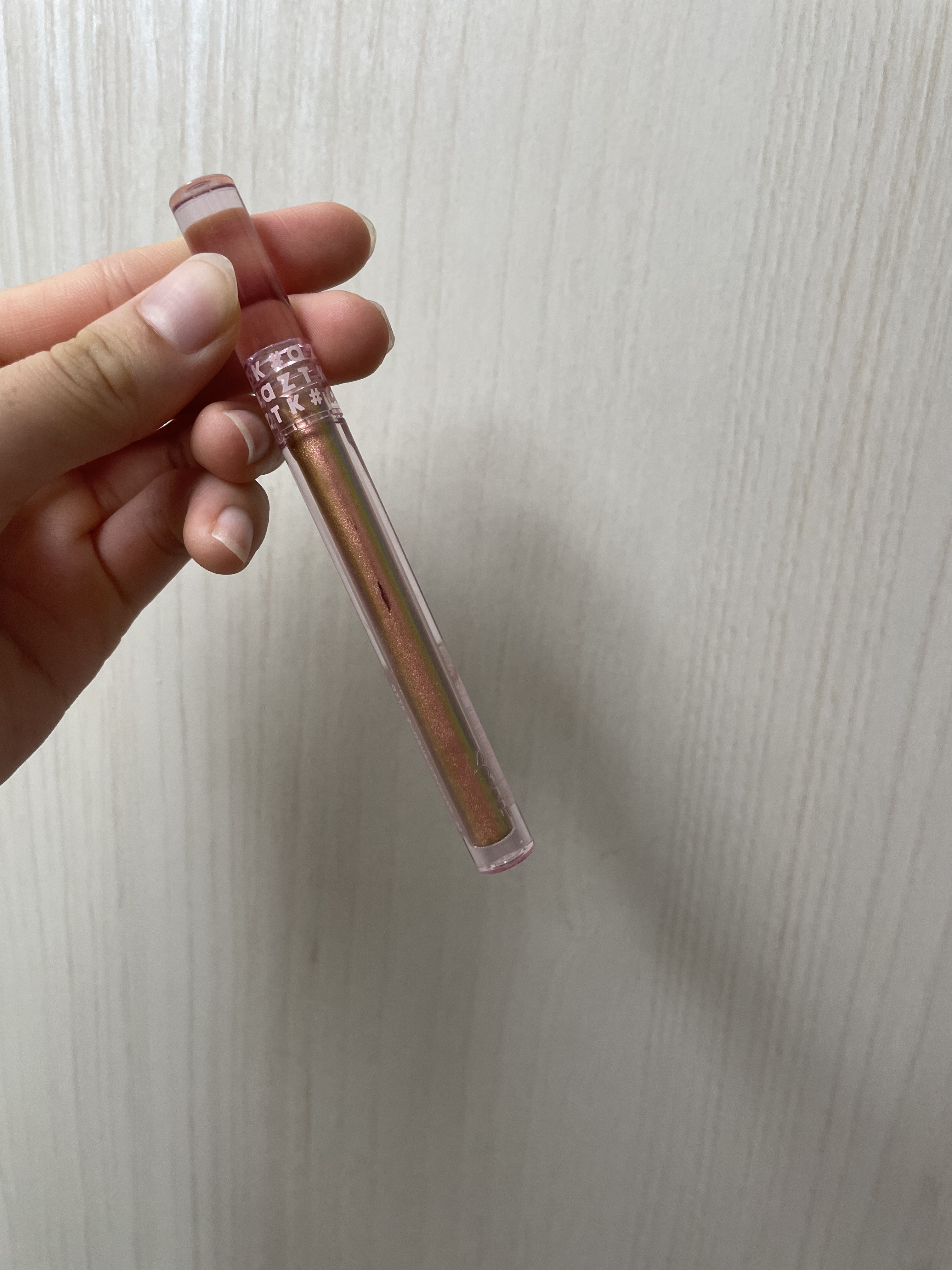 オーロラリキッドアイシャドウ 02/aZTK/リキッドアイシャドウを使ったクチコミ（1枚目）