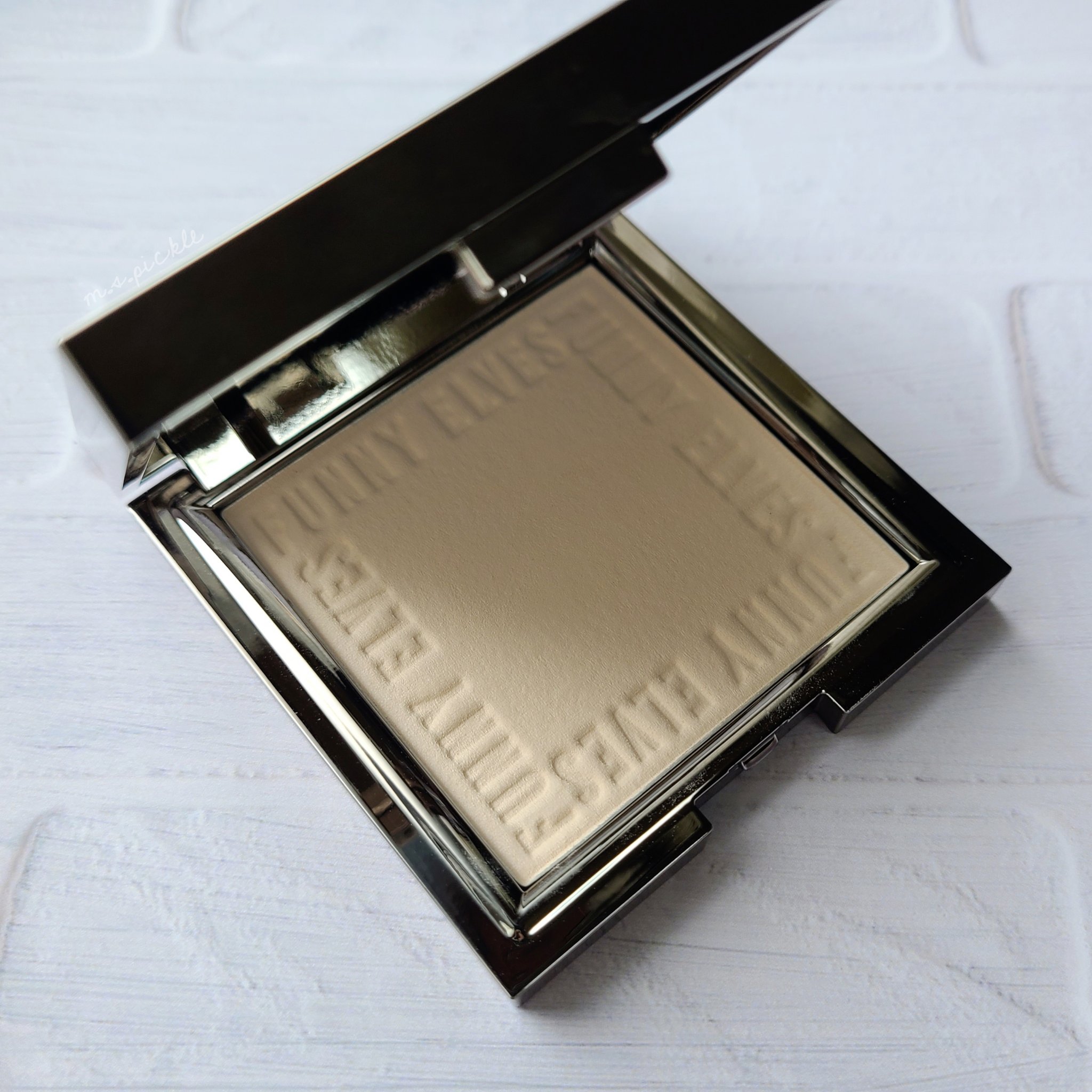 ソフトマットプレストパウダー/FUNNY ELVES方里/プレストパウダーを使ったクチコミ（3枚目）