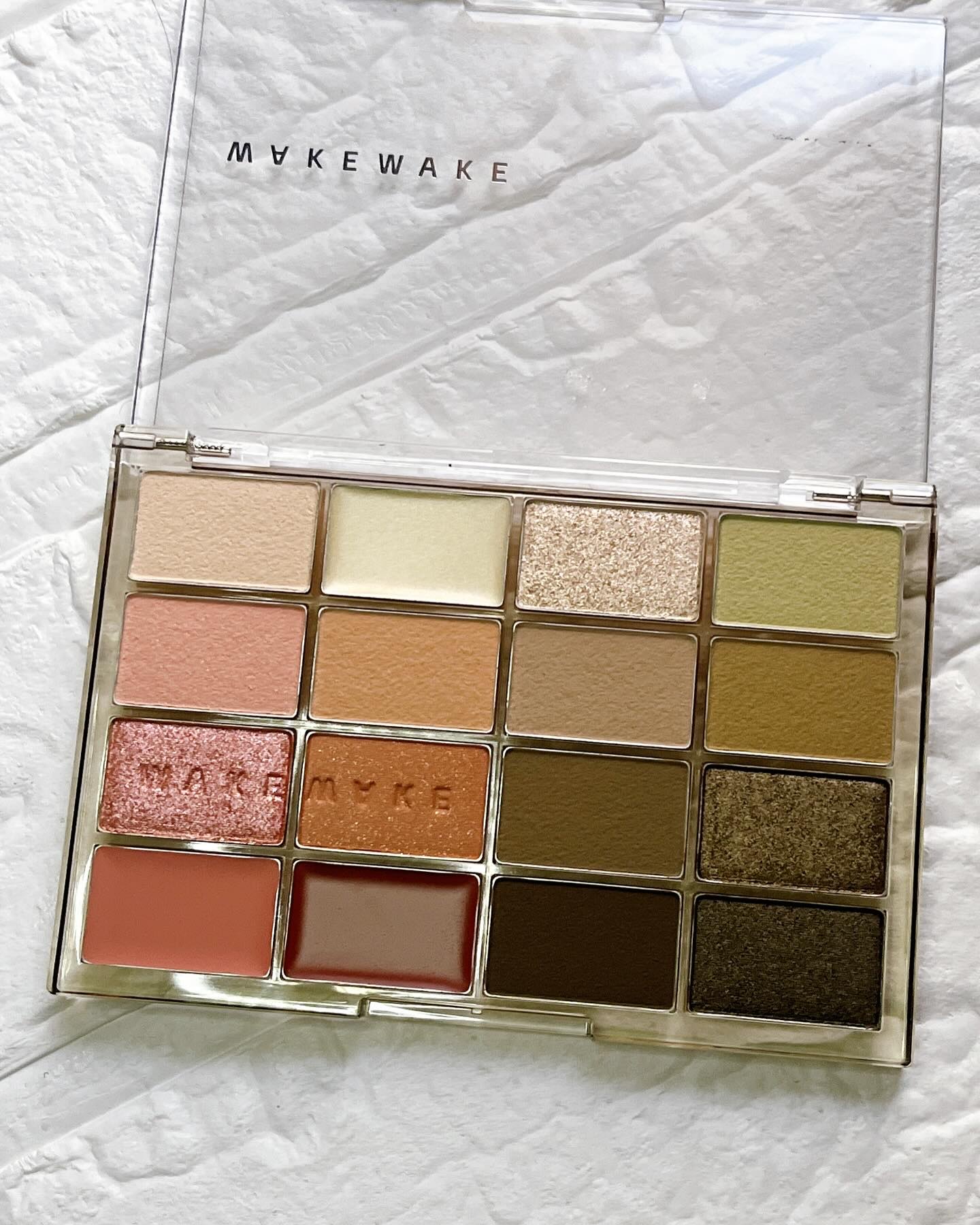 ソフトブラーリングアイパレット/wakemake/アイシャドウパレットを使ったクチコミ（3枚目）