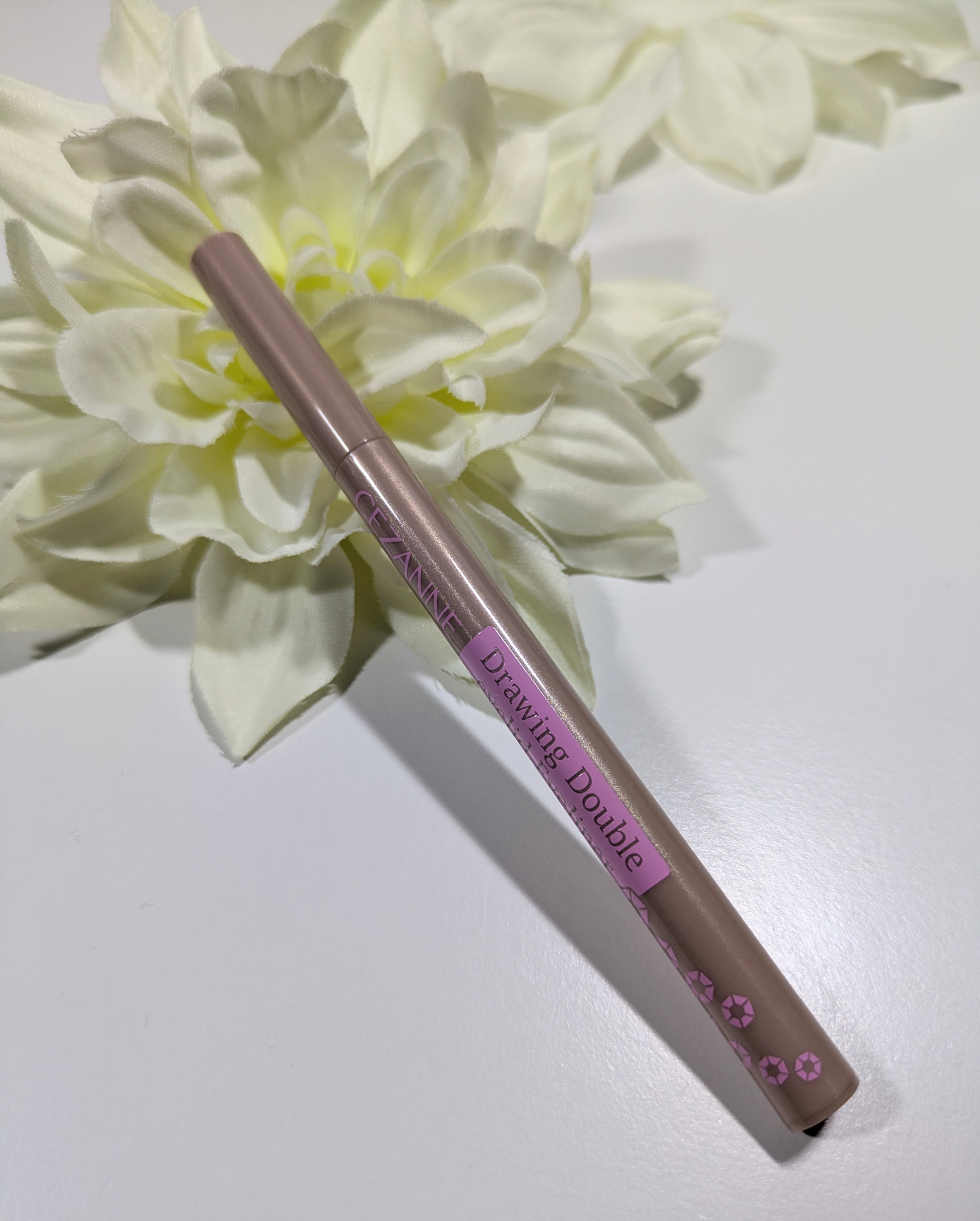 描くふたえアイライナー/CEZANNE/リキッドアイライナーを使ったクチコミ（2枚目）