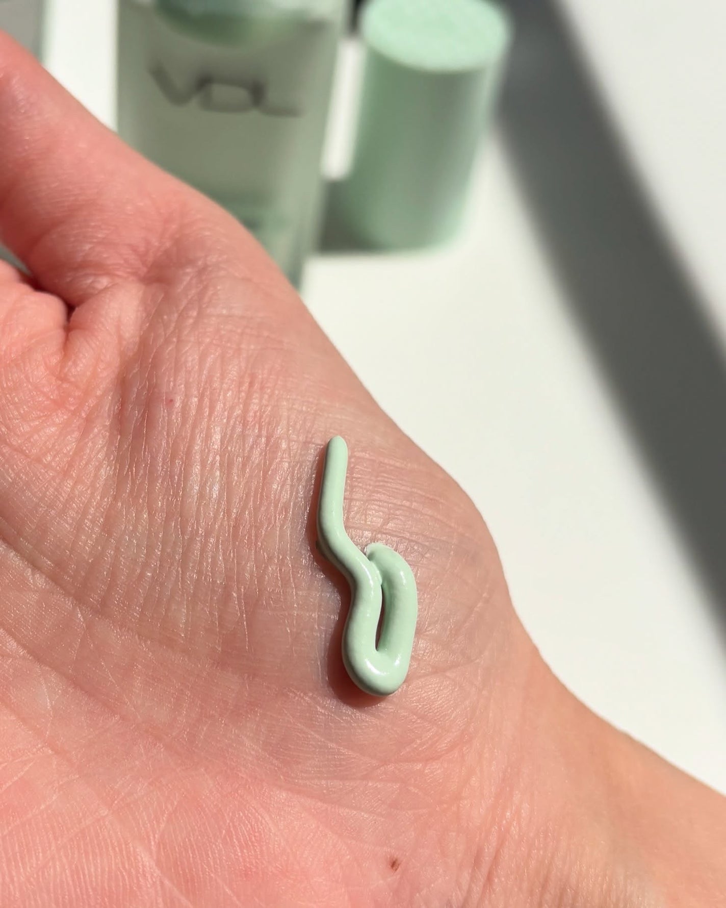 トーンステインカラーコレクティングプライマー/VDL/化粧下地を使ったクチコミ(3枚目)