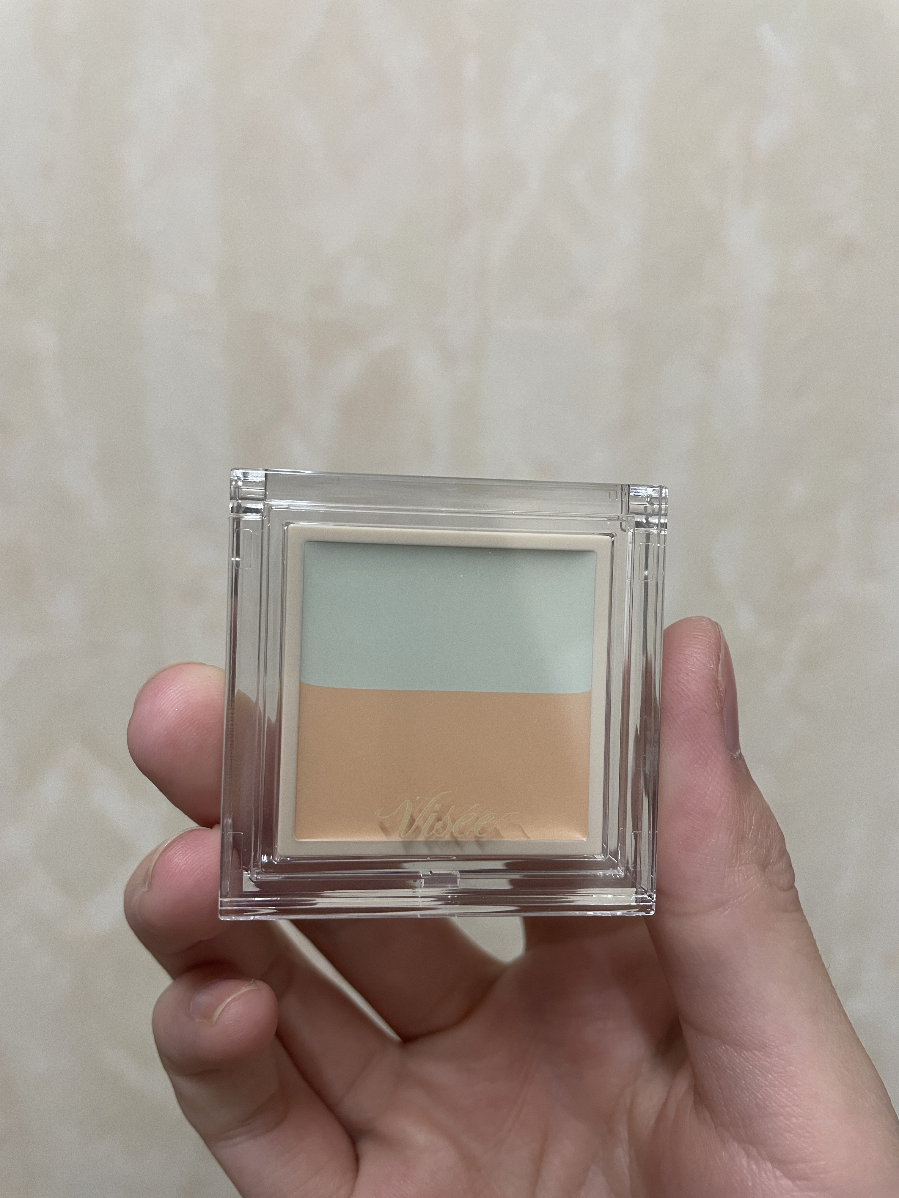 カラーデュオ トリック コンシーラー 02 グリーントリック(ナチュラルベージュ)/Visée/パレットコンシーラーを使ったクチコミ（2枚目）