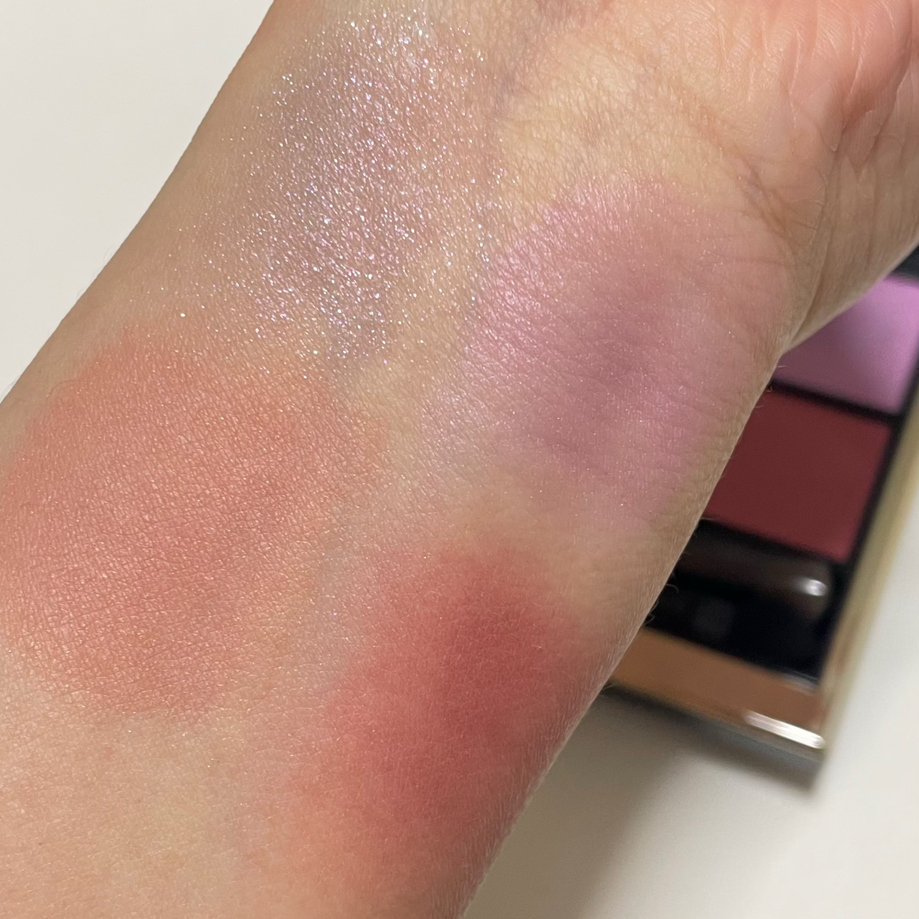 シグニチャー カラー アイズ/SUQQU/アイシャドウパレットを使ったクチコミ（3枚目）