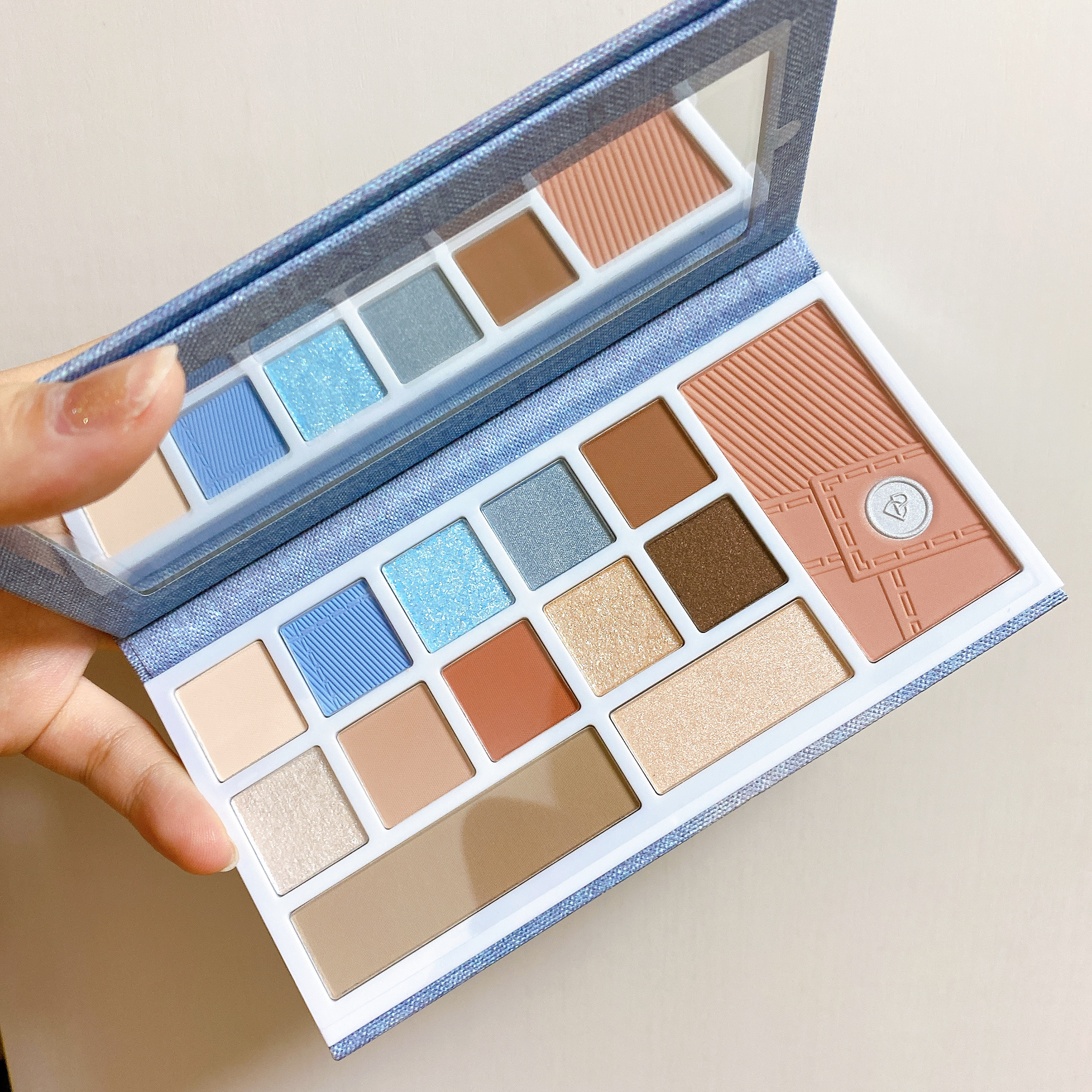 デザイナーアイズ＆チークパレット 01 ウォームオレンジ /PERFECT DIARY/アイシャドウパレットを使ったクチコミ（1枚目）