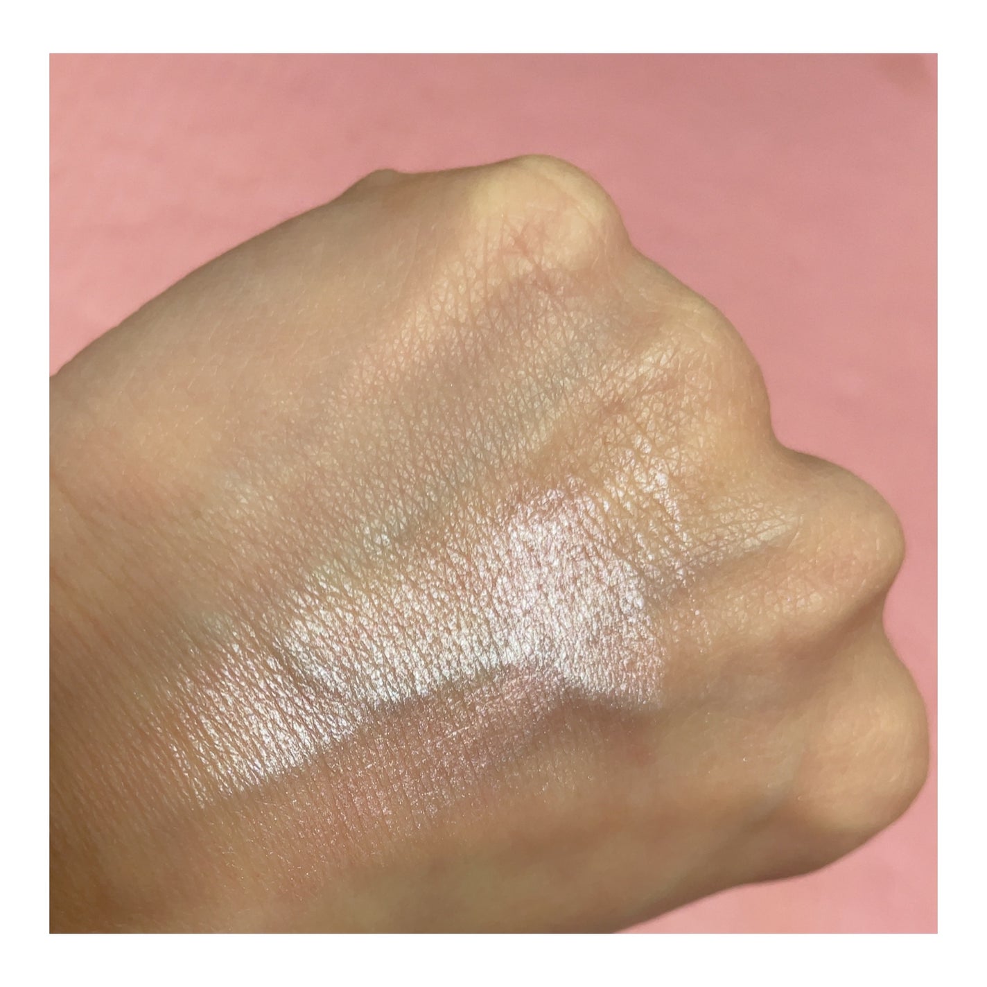 ❤️Merry❤️ on LIPS 「PIXIハイライトモイスチャースティックです😌🌸以前から気には..」(2枚目)