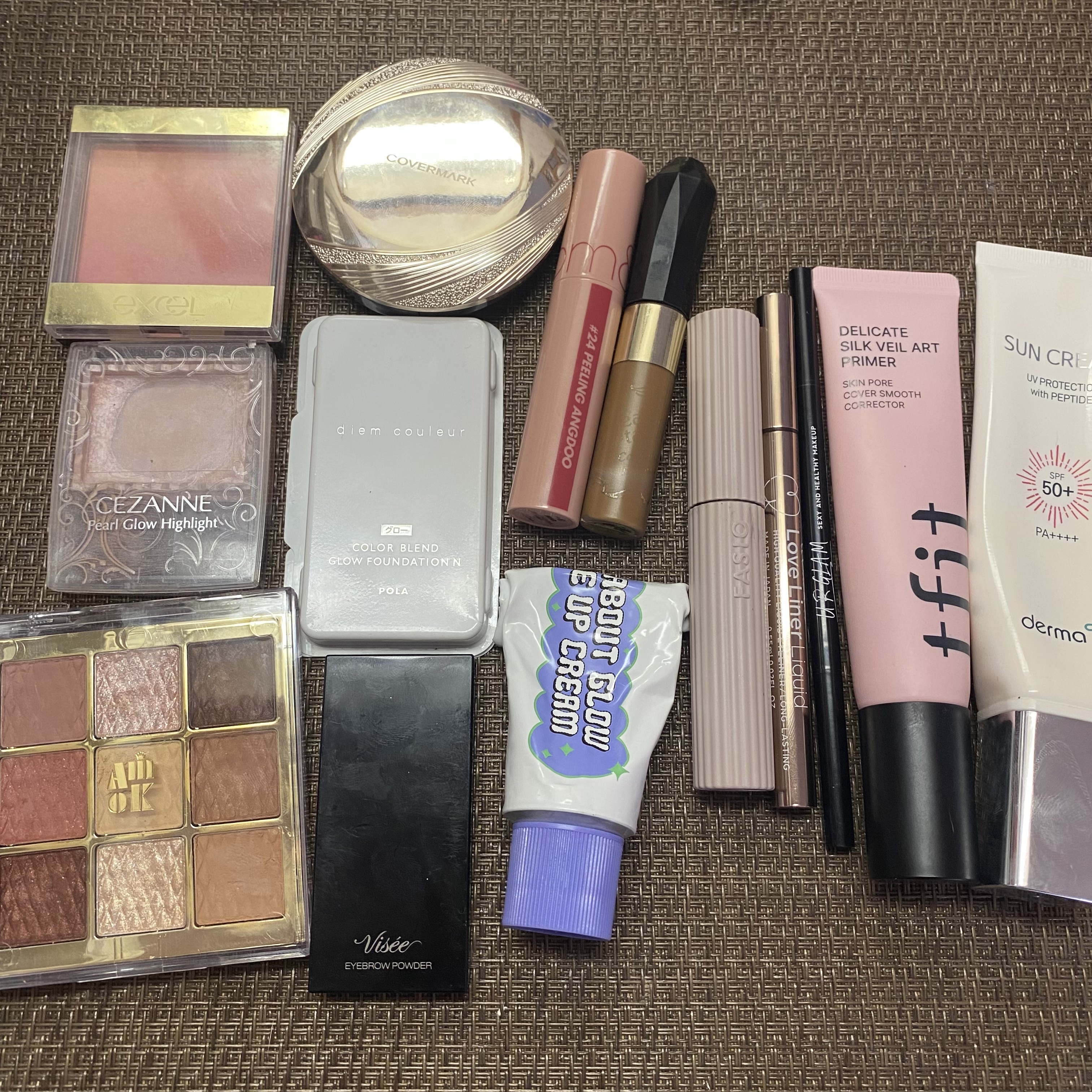 カラーブレンドグローファンデーション/ディエム クルール/クリーム・エマルジョンファンデーションを使ったクチコミ（3枚目）