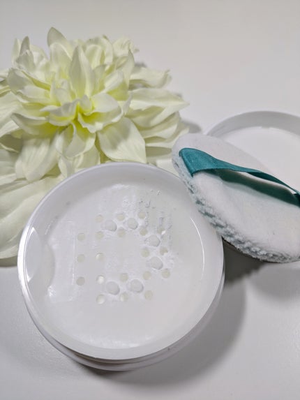 薬用さらさらデオドラントパウダー/デオナチュレ/デオドラント・制汗剤を使ったクチコミ(2枚目)