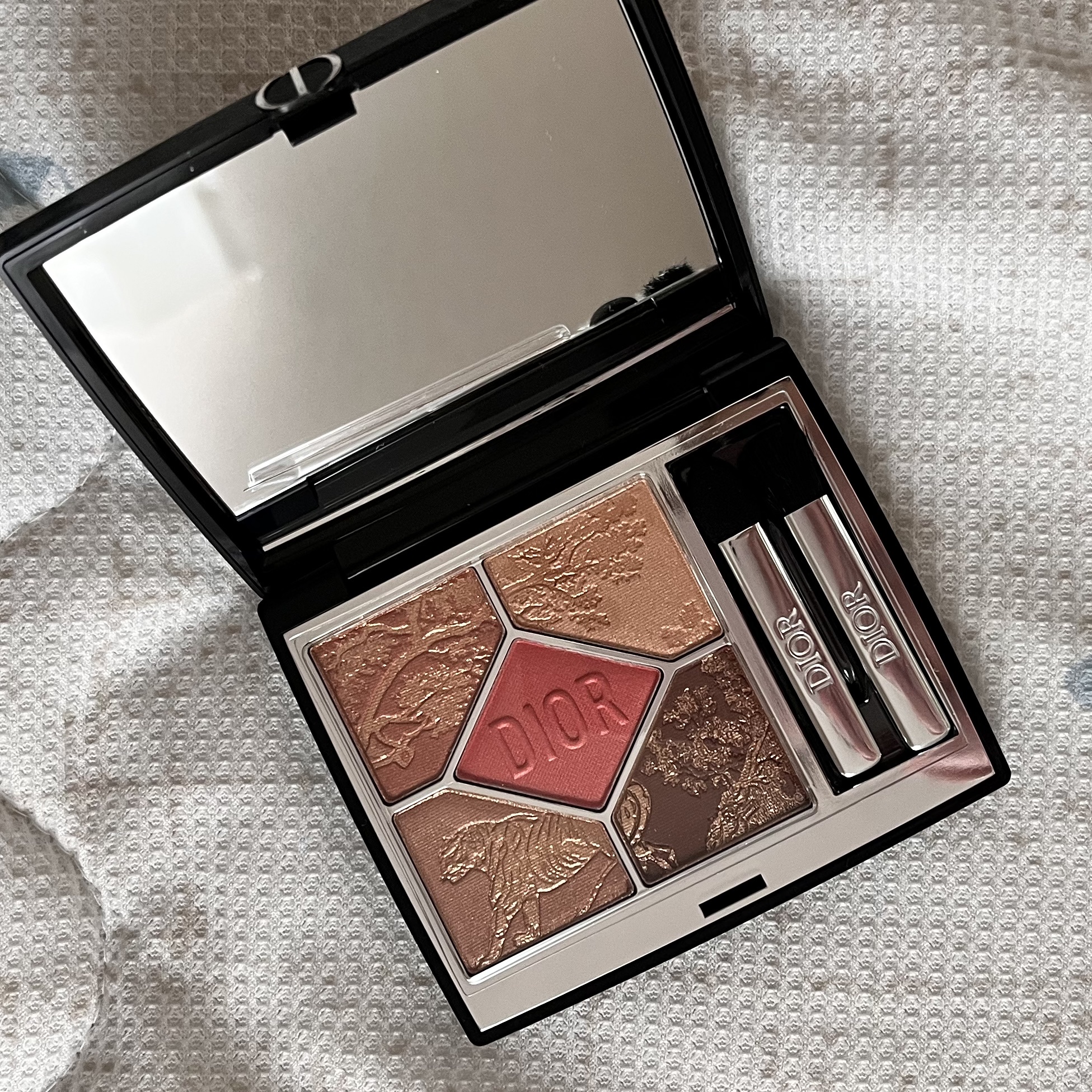 ディオールショウ サンク クルール/Dior/アイシャドウを使ったクチコミ（1枚目）