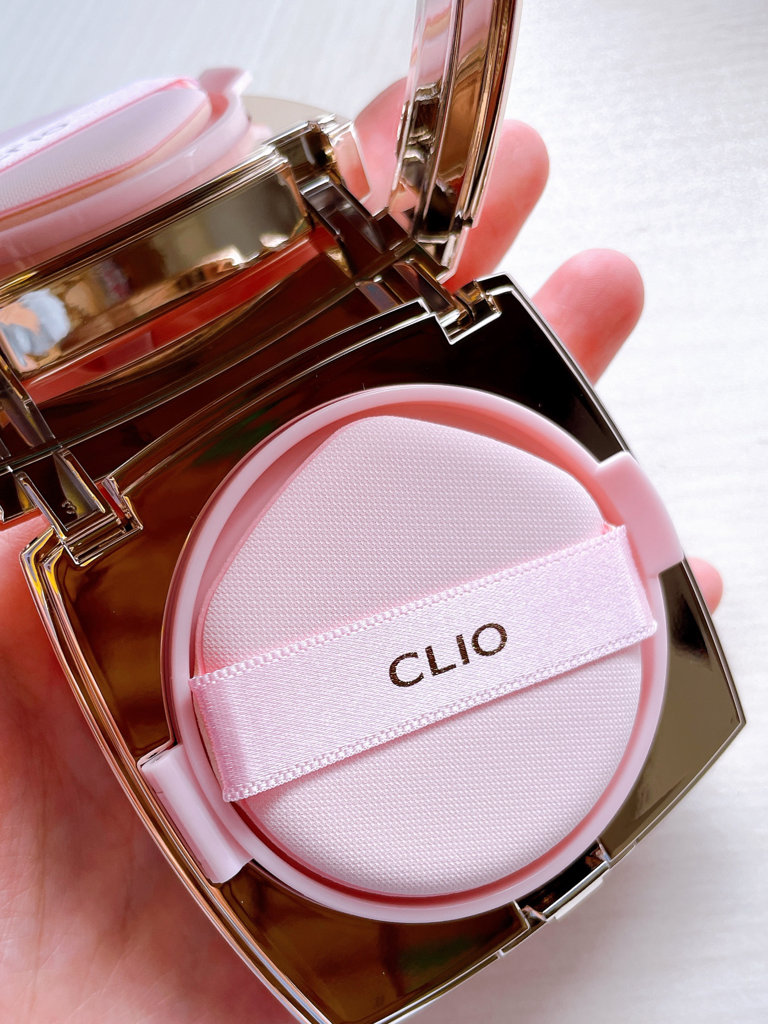 CLIO マグネットグロウセラムクッション