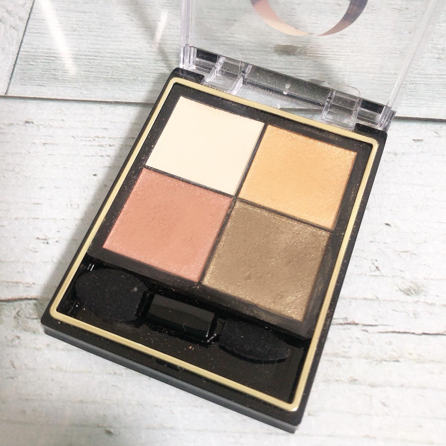 リアルクローズシャドウ CS12 ウェッジソール/excel/アイシャドウパレットを使ったクチコミ（2枚目）