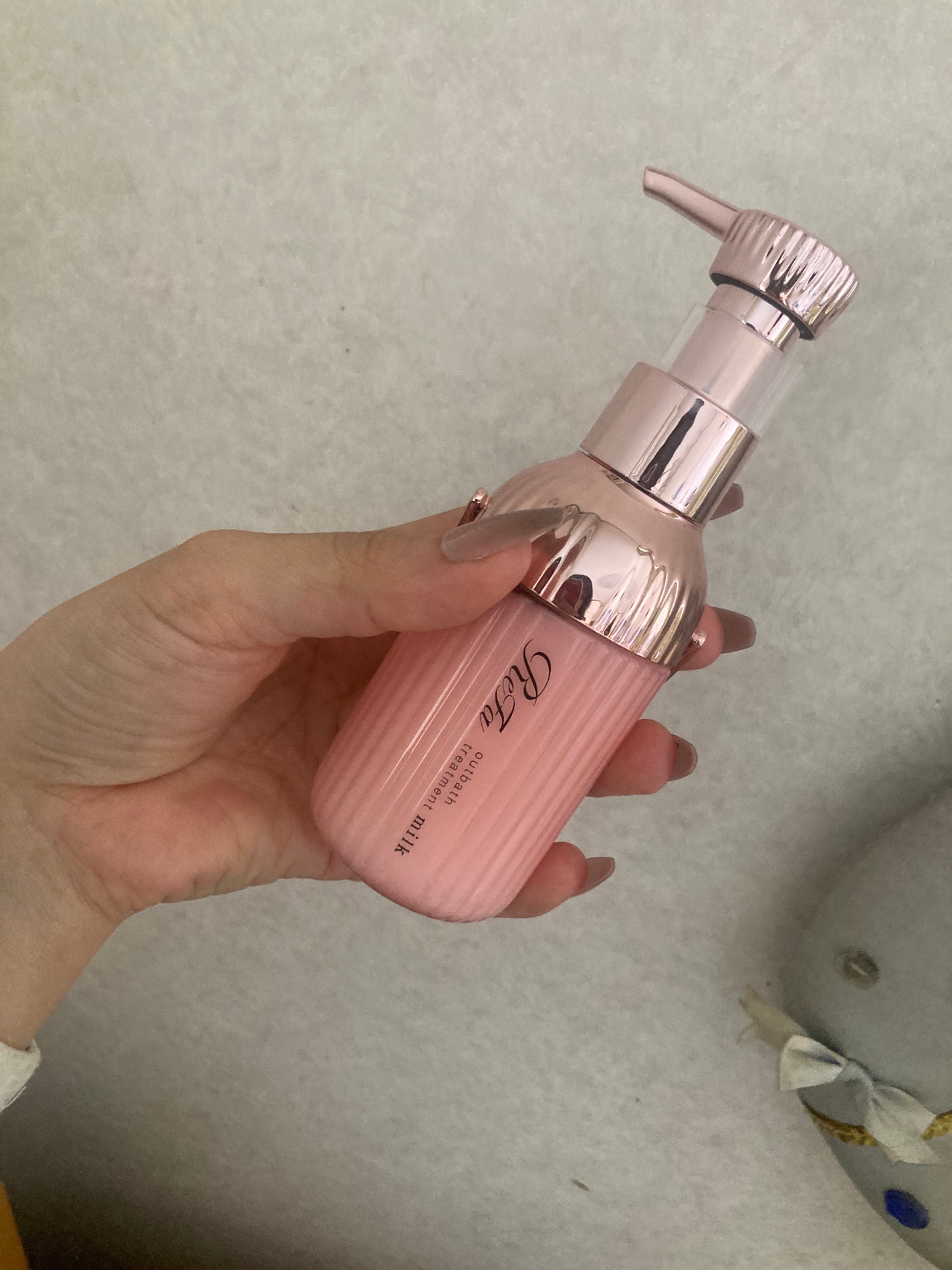 ゆうこ✲*゚ on LIPS 「リファトリートメントピンク🎀💕💓💗値段もそこそこやったので、気..」(1枚目)