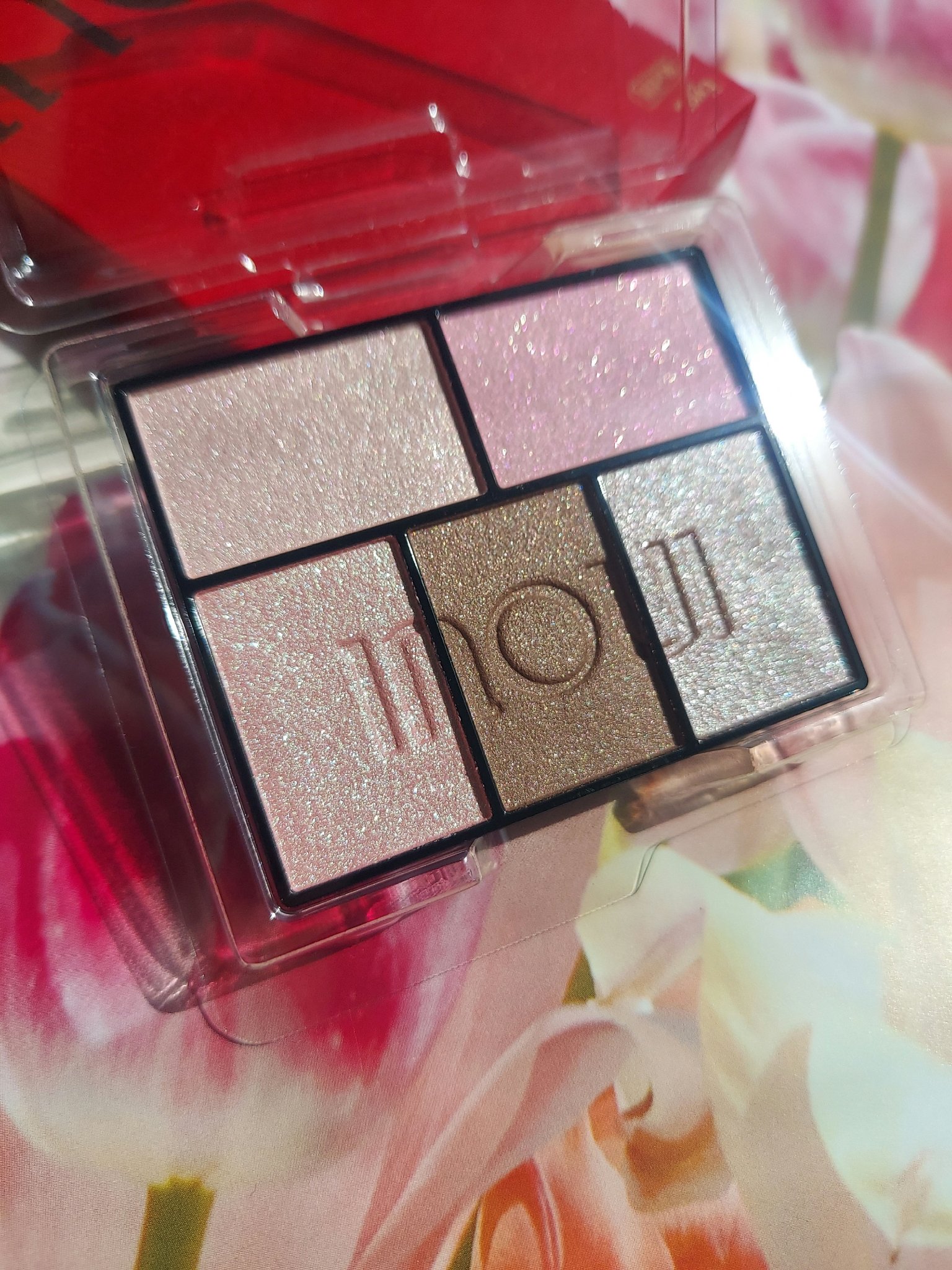 インウイ アイズ/INOUI/アイシャドウパレットを使ったクチコミ（2枚目）