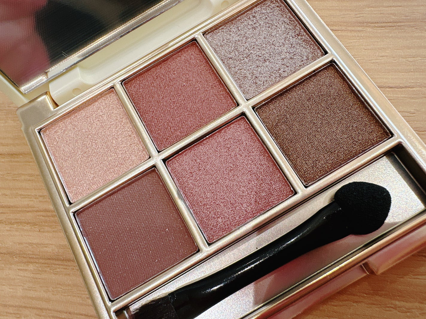 6色アイシャドウパレット/and us/アイシャドウパレットを使ったクチコミ(4枚目)