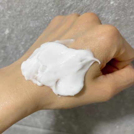 ナイトコラーゲンシャンプーミッドナイトフォレスト/treecell/市販シャンプーを使ったクチコミ(7枚目)