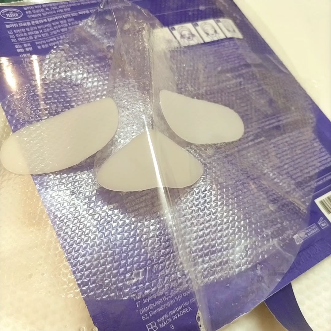 レチ二オールリフティングラッピングマスク/Real Barrier/シートマスク・パックを使ったクチコミ(3枚目)