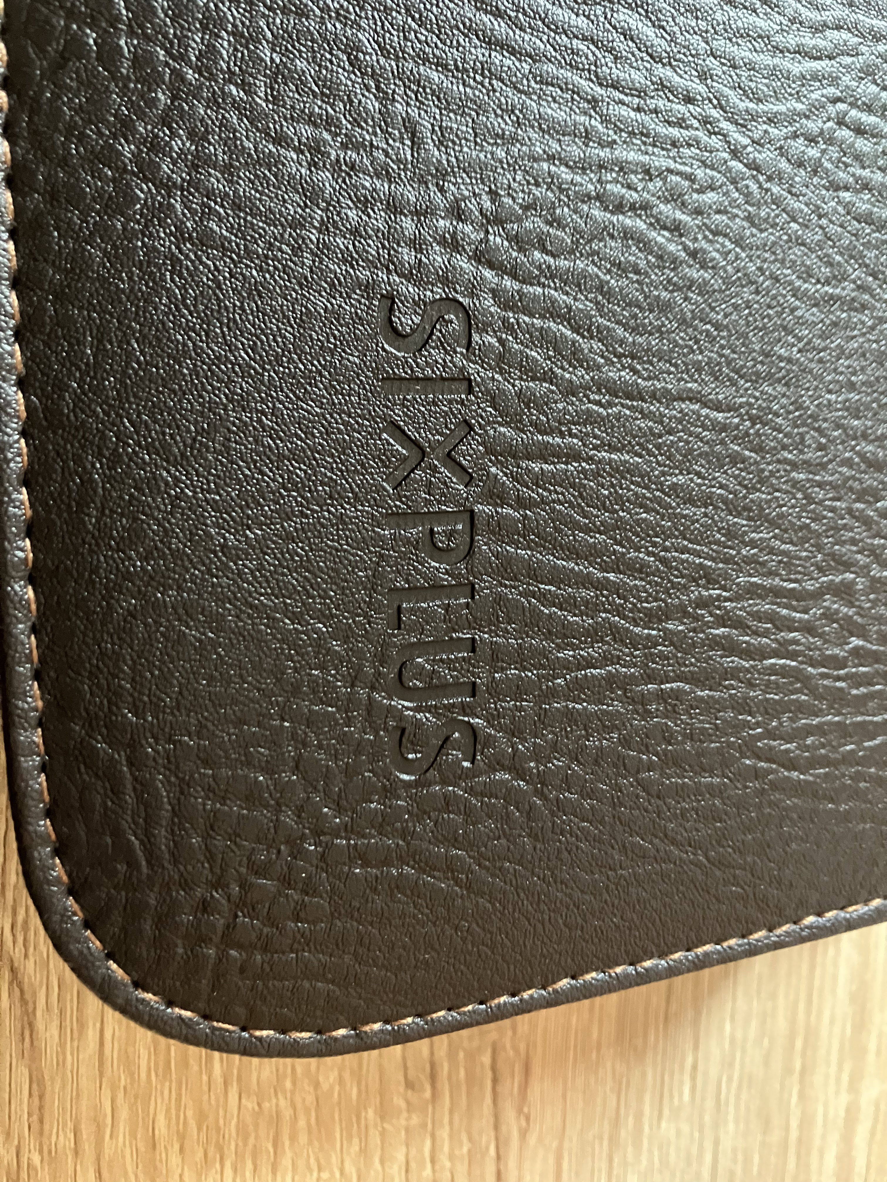 貴族のゴールド メイクブラシ11本セット 化粧ポーチ付き/SIXPLUS/メイクブラシを使ったクチコミ（2枚目）