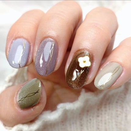 ミルクティ on LIPS 「✴✴#マグネットジェル_CKA6色セットのカラー全部使ったネイ..」(8枚目)