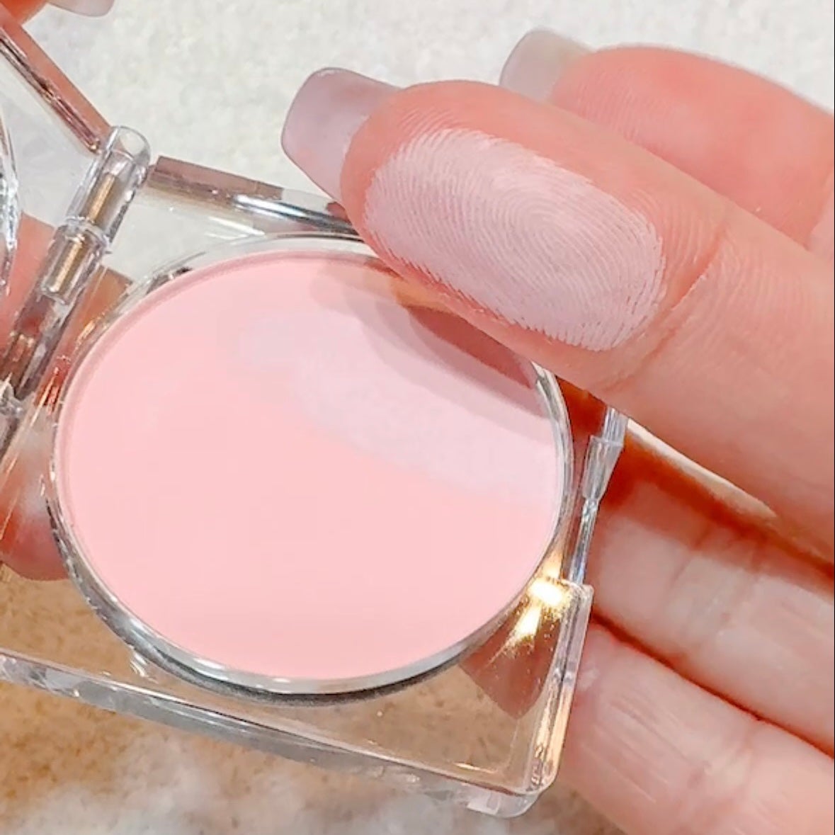 ポアレスチーク/CipiCipi/パウダーチークを使ったクチコミ(4枚目)