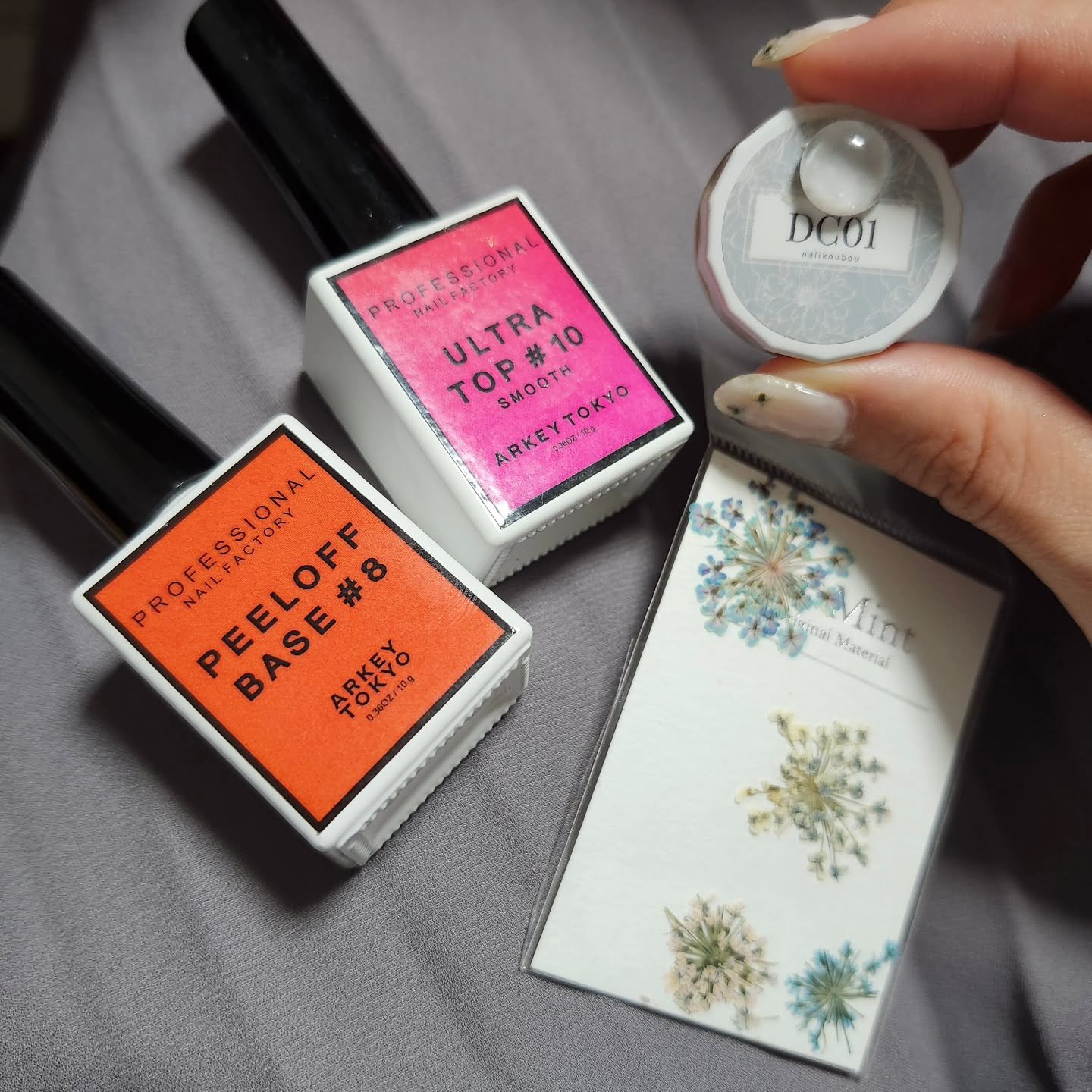PEEL OFF BASE #8 【ポリコ】/ARKEY TOKYO/ジェルネイルを使ったクチコミ（2枚目）