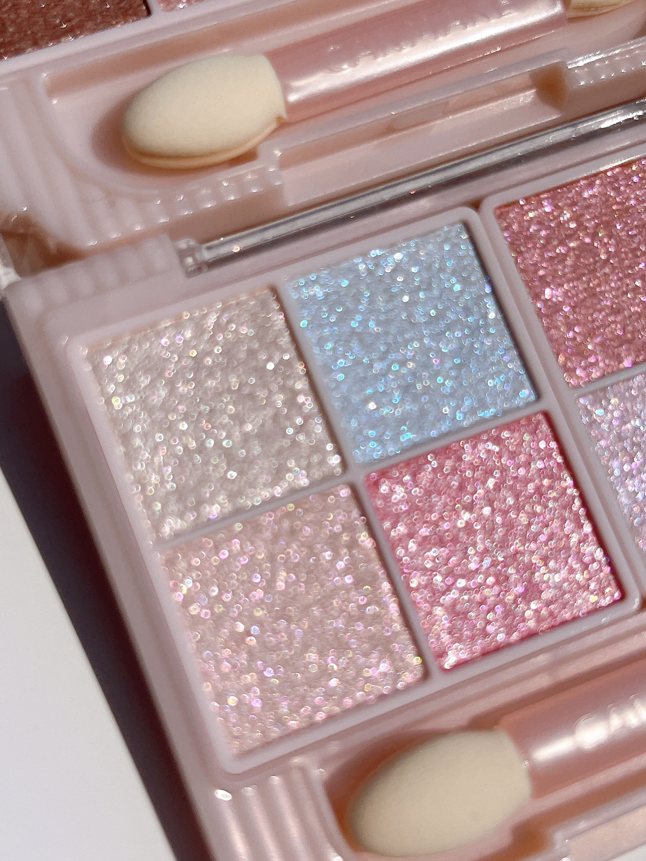 プティパレットアイズ（スパークリングタイプ）/キャンメイク/アイシャドウを使ったクチコミ（1枚目）