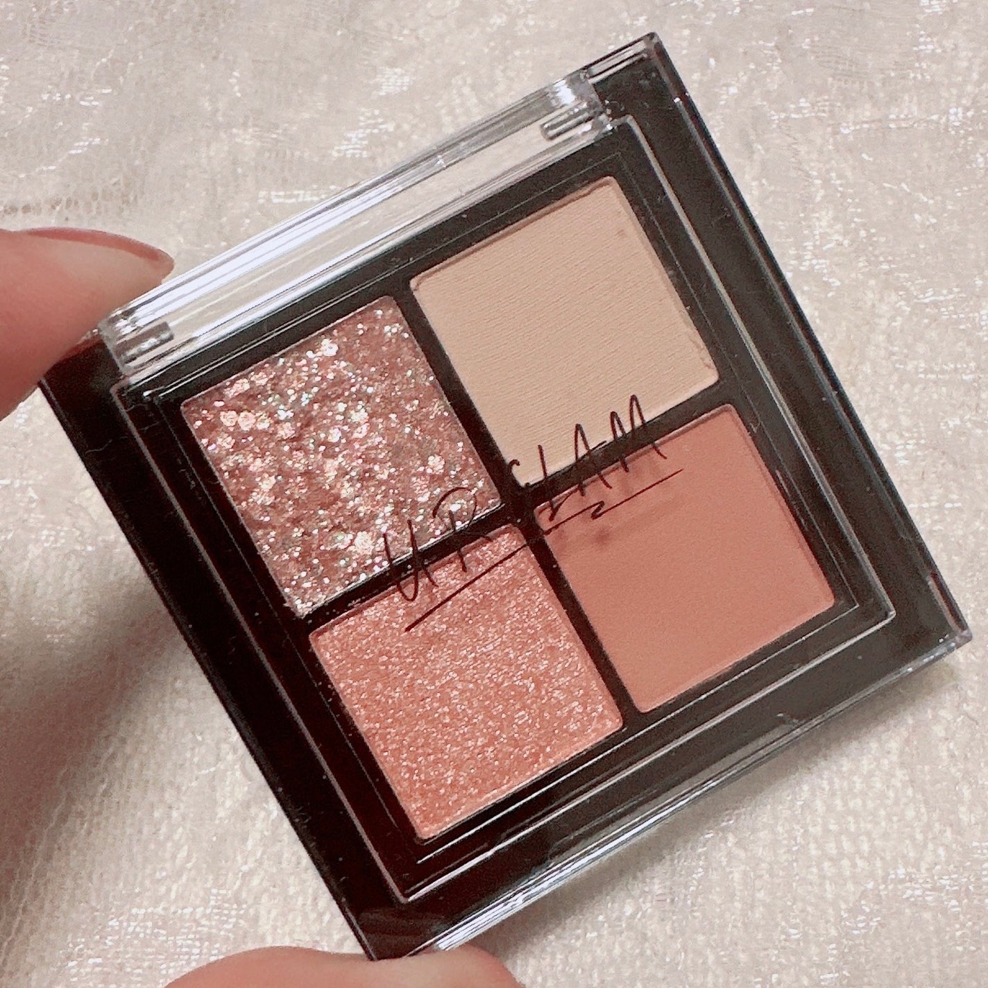 UR GLAM グリッターアイズ /U R GLAM/アイシャドウパレットを使ったクチコミ(5枚目)