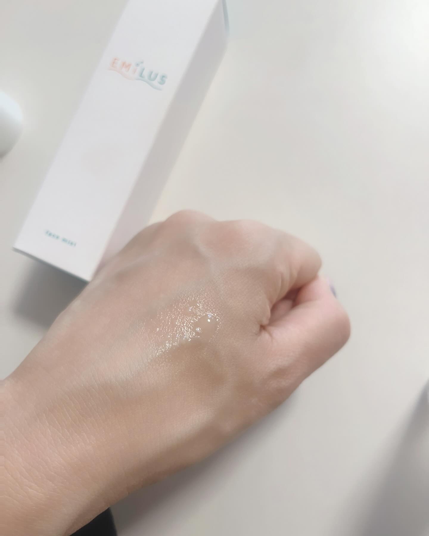 ツヤ肌メイクフィックスミスト/EMILUS/フィックスミストを使ったクチコミ（2枚目）