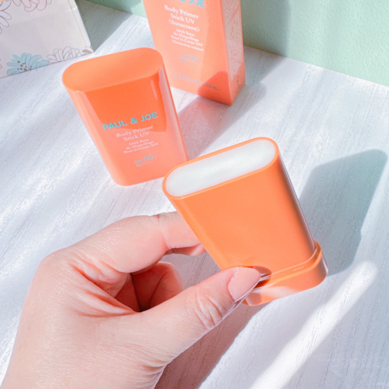 ボディ プライマー スティック UV/PAUL & JOE BEAUTE/日焼け止めスティックを使ったクチコミ（3枚目）