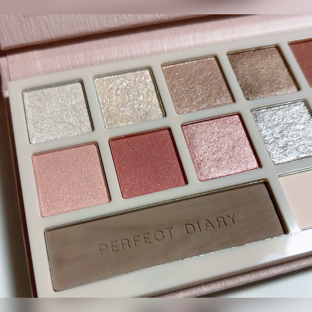 デザイナーアイズ＆チークパレット/PERFECT DIARY/アイシャドウを使ったクチコミ（3枚目）