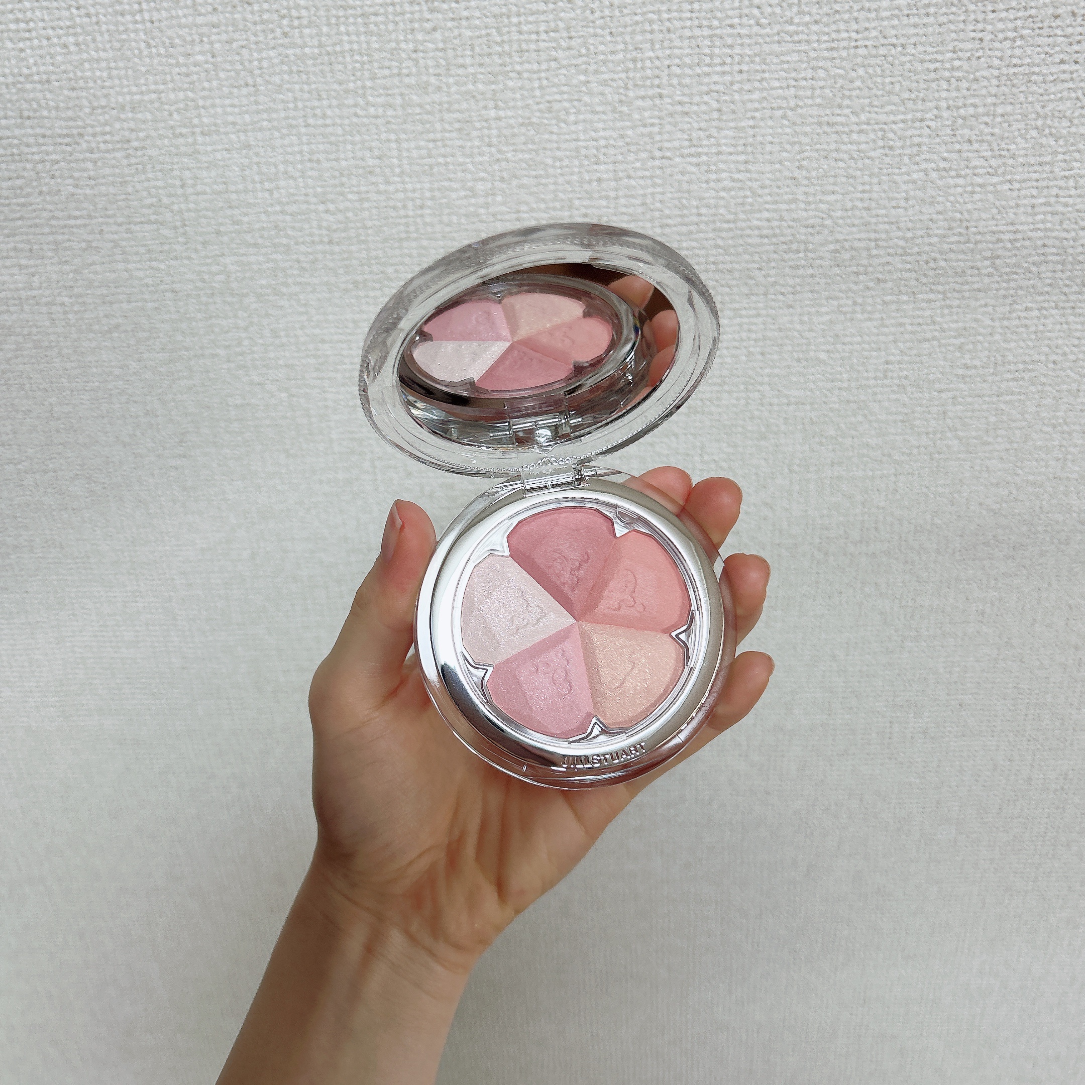 ジルスチュアート ブルーム ミックスブラッシュ コンパクト 30 camellia organdy/JILL STUART/パウダーチークを使ったクチコミ（1枚目）